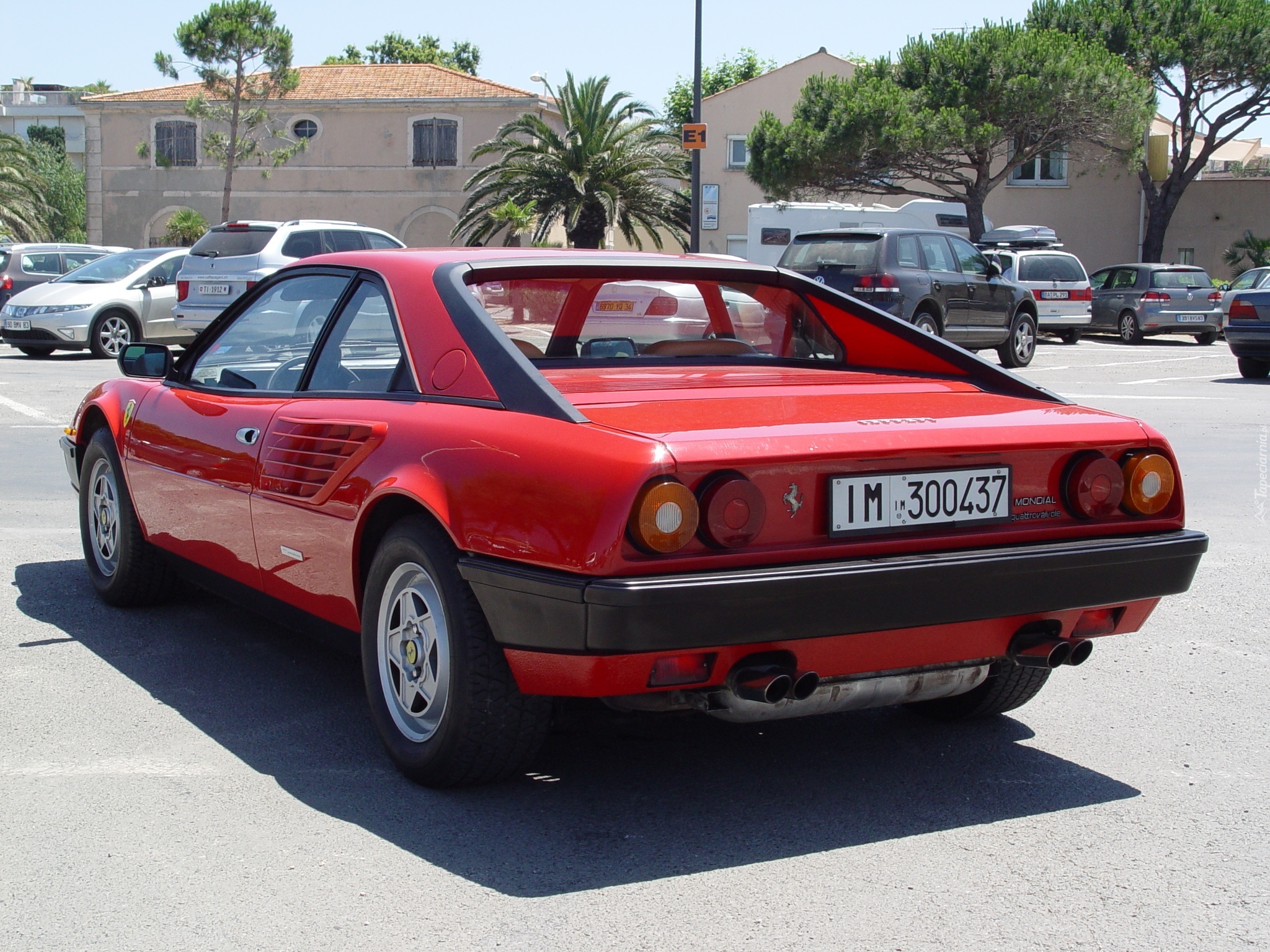 Czerwone, Ferrari Mondial