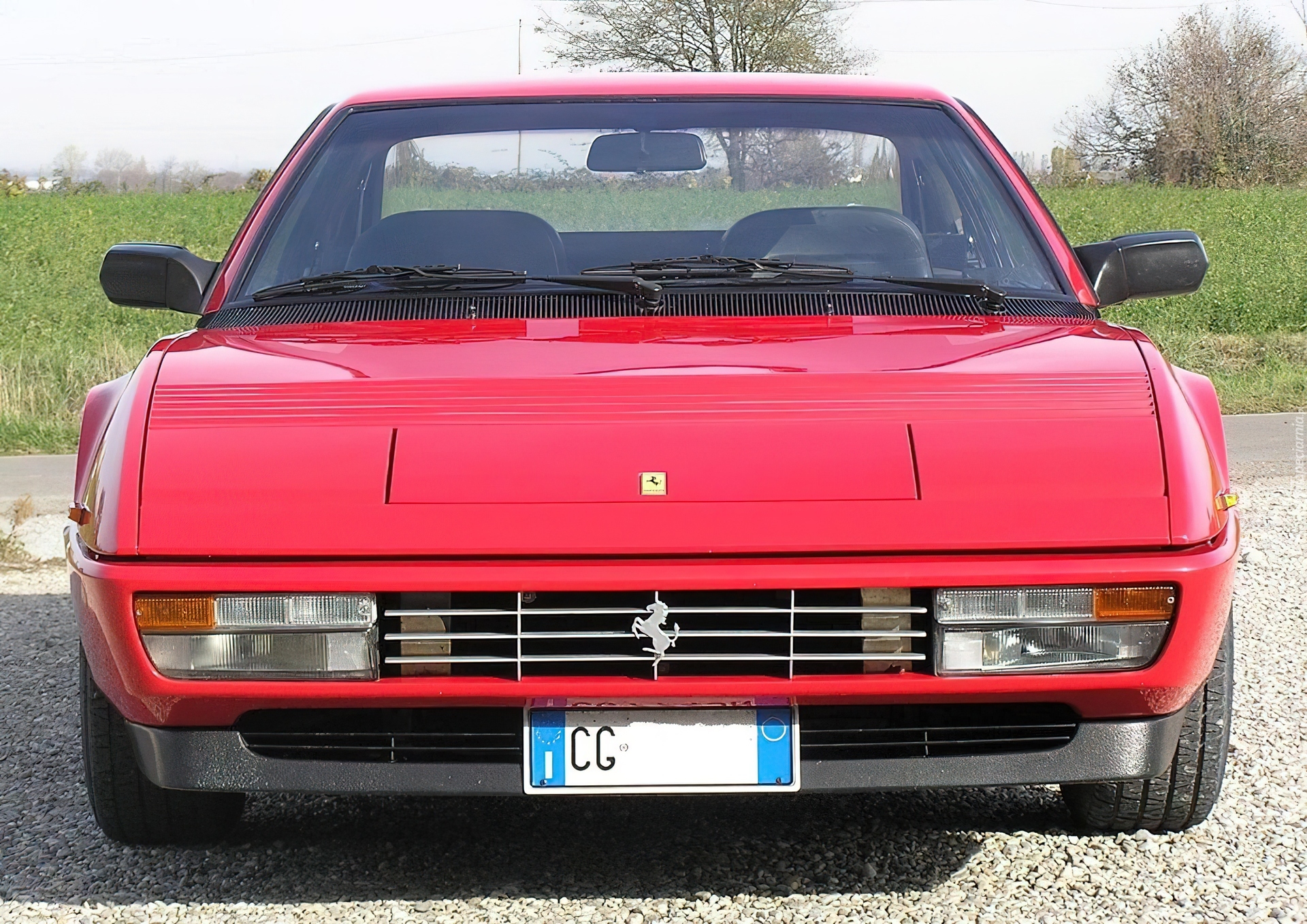 Ferrari Mondial, Zderza, Włochy