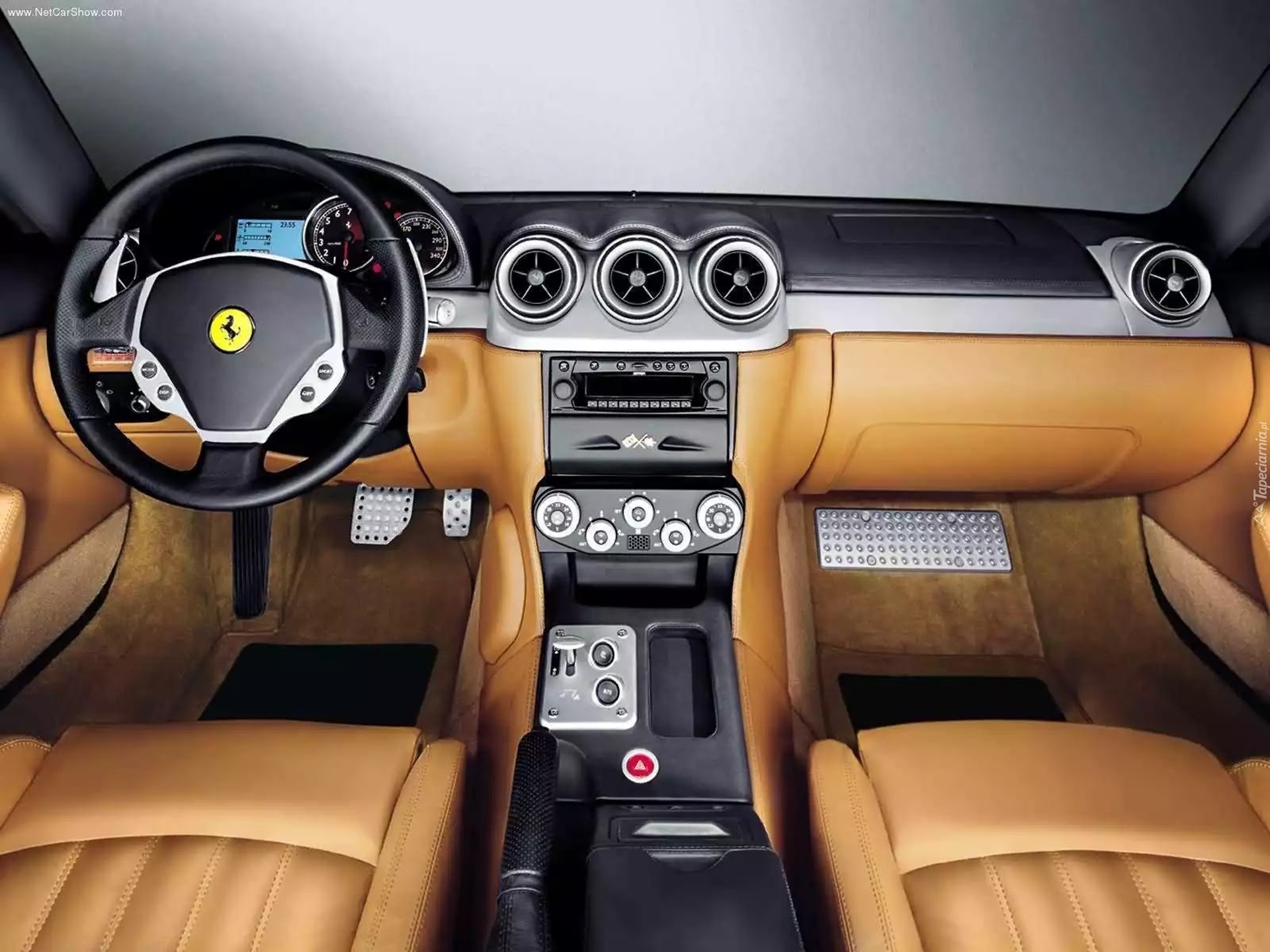 Ferrari 612 Scaglietti, Wnętrze