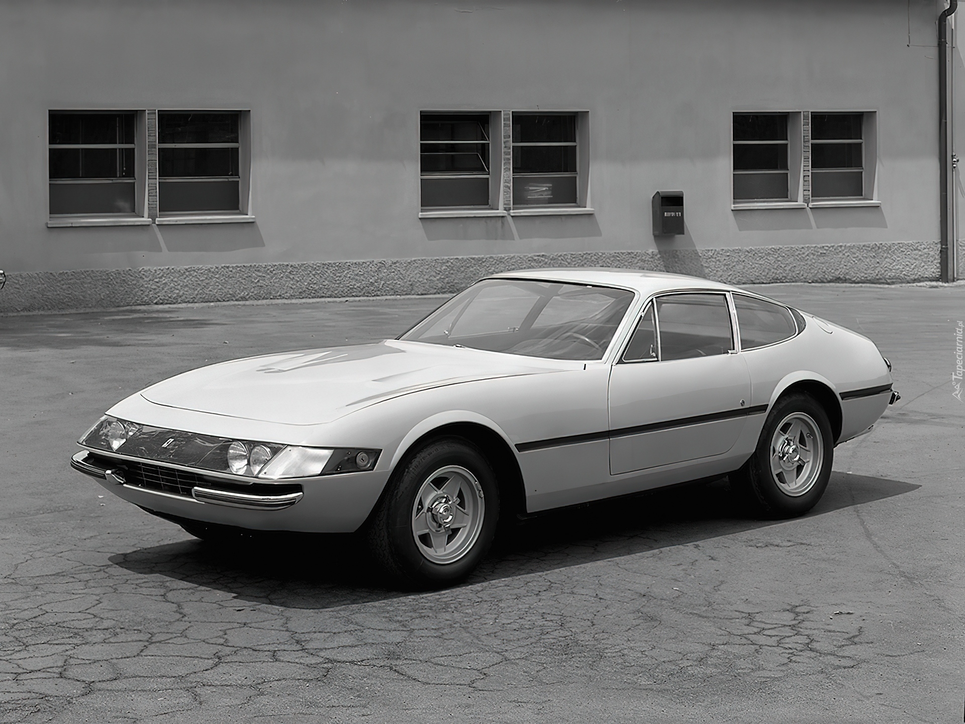 Białe, Ferrari Daytona
