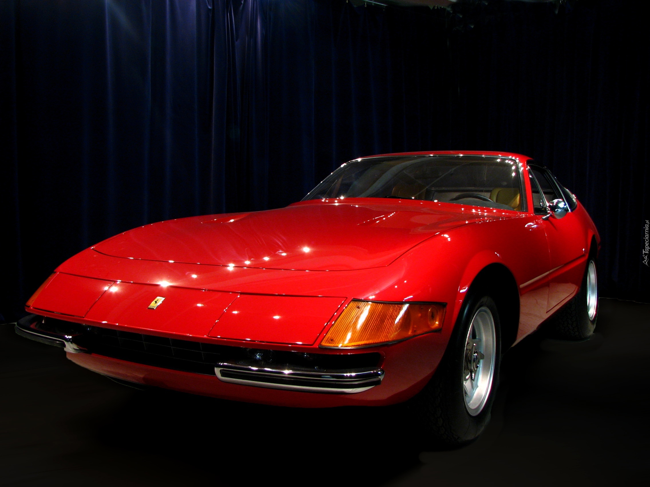 Czerwone, Ferrari Daytona, Kierunkowskazy