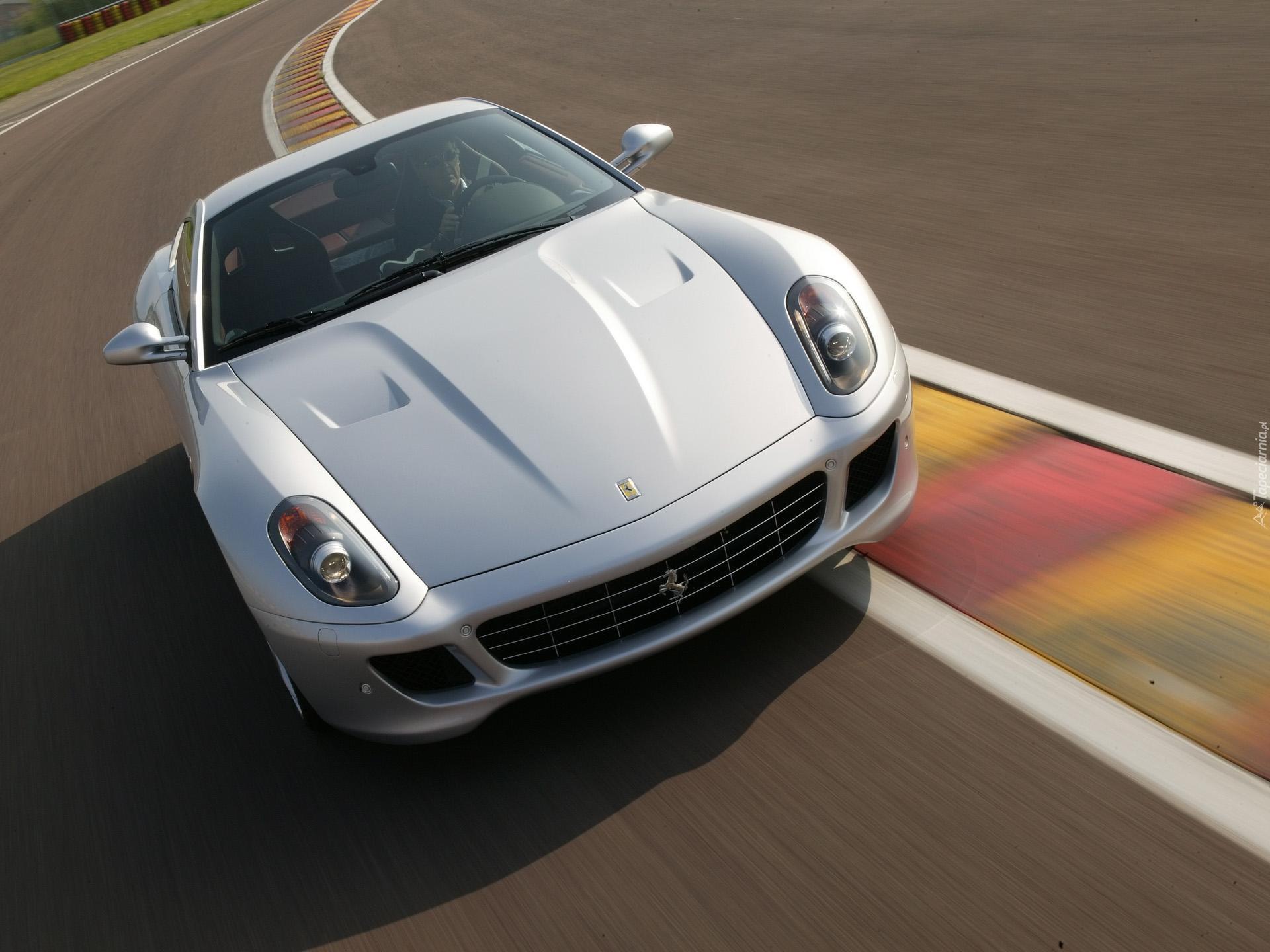 Ferrari 599, Test, Na, Torze