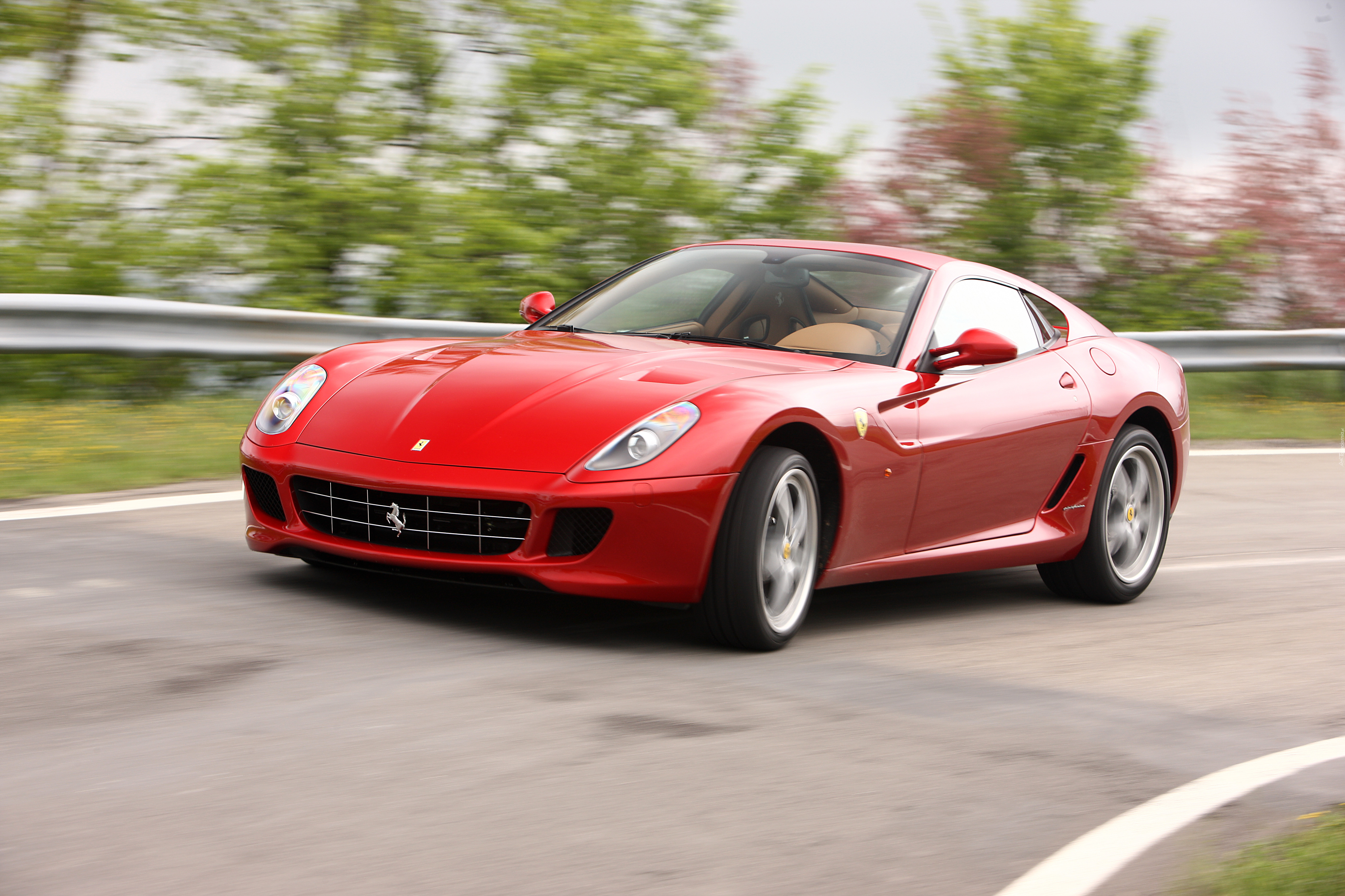 Ferrari 599, GTB, Właściwości, Trakcyjne