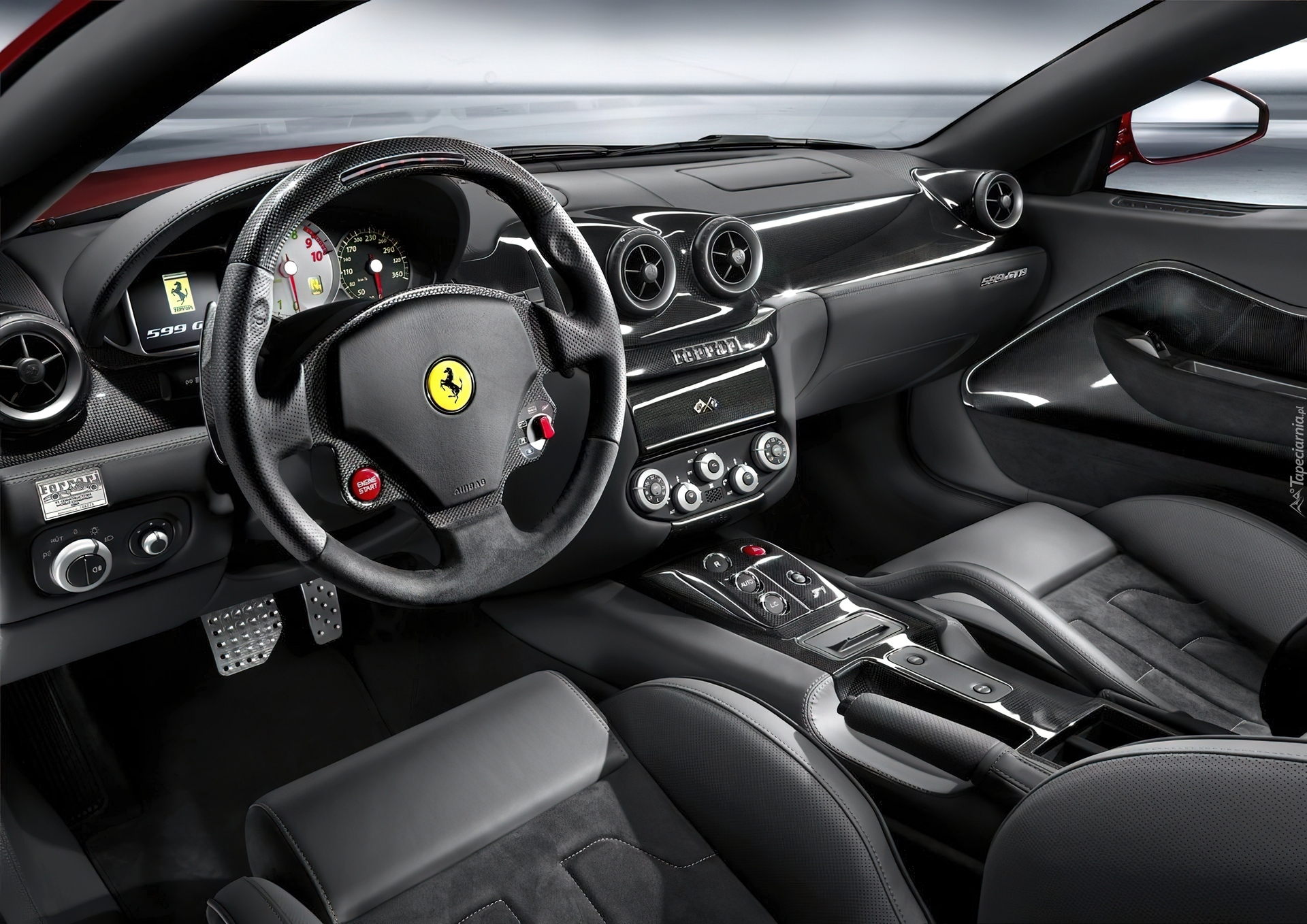 Ferrari 599, Ciemne, Wnętrze