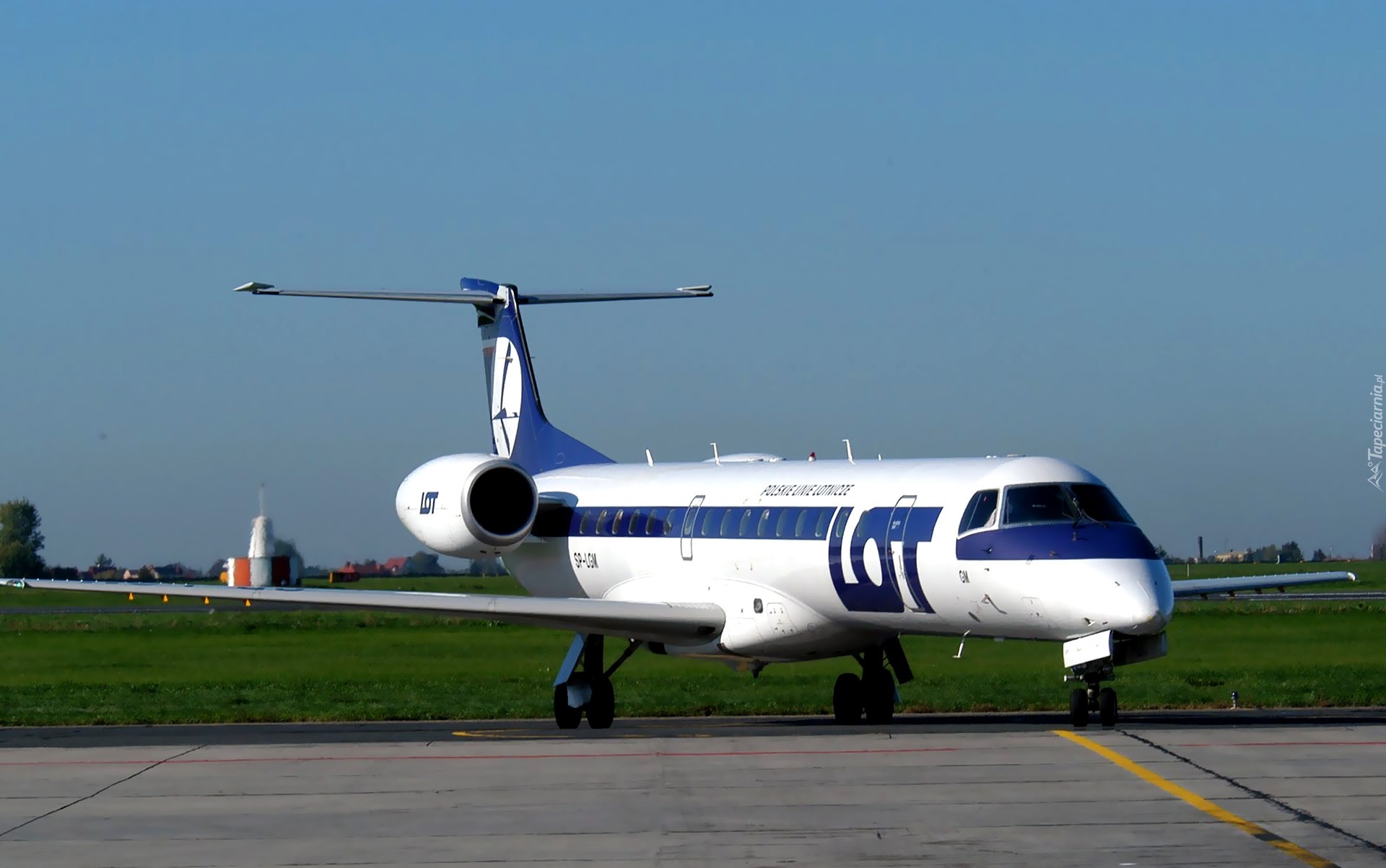 Embraer 145, LOT