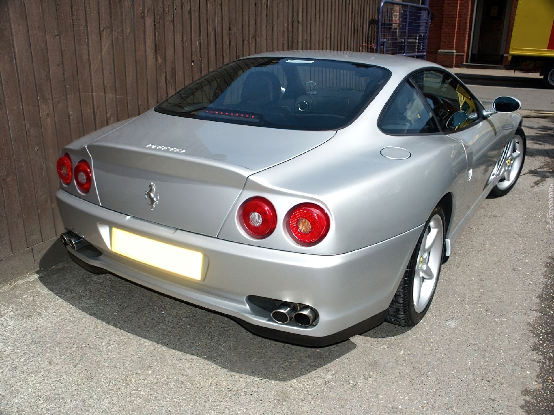 Srebrne, Ferrari 550, Okrągłe, Lampy