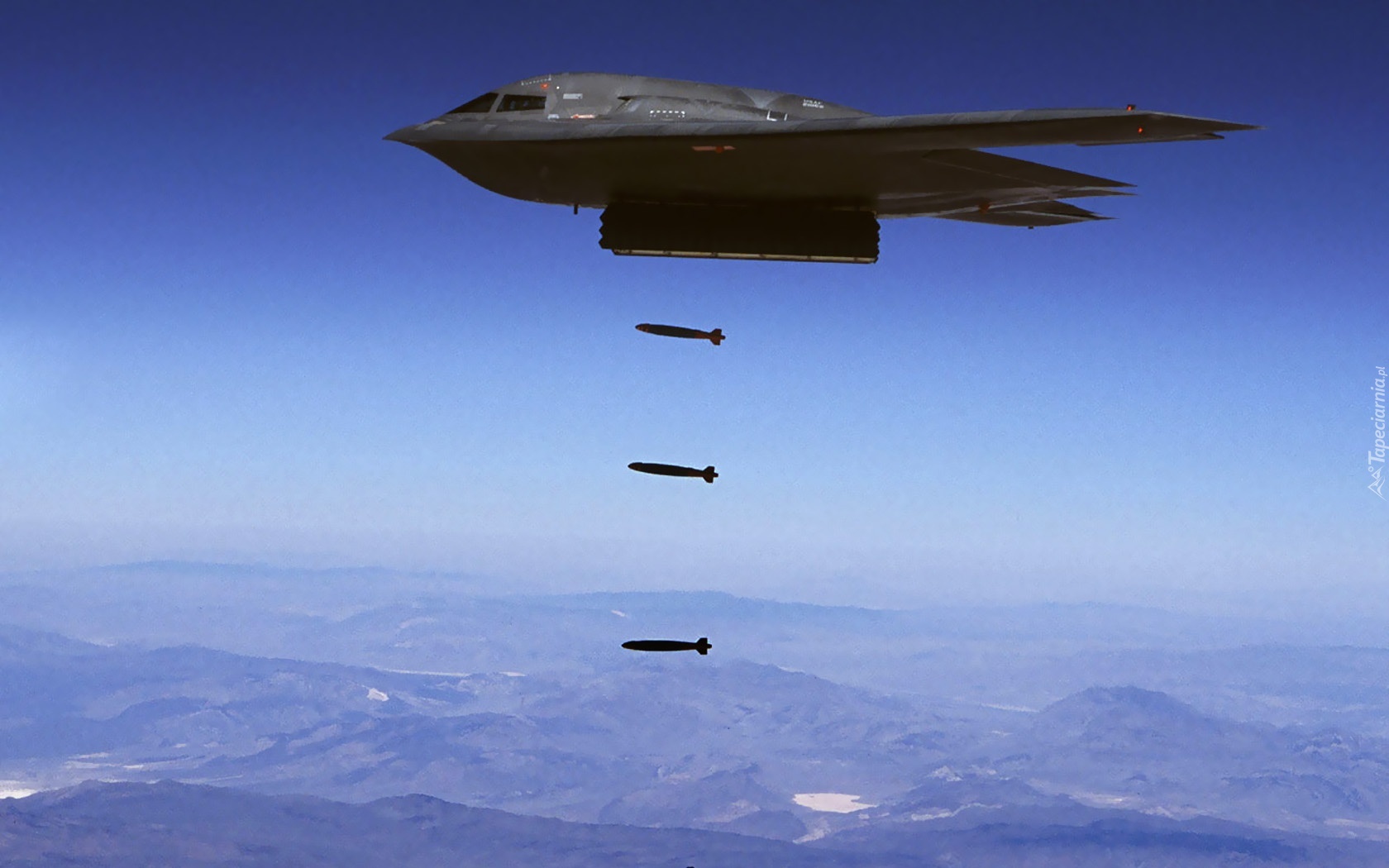 Northrop, B-2 Spirit, Nalot