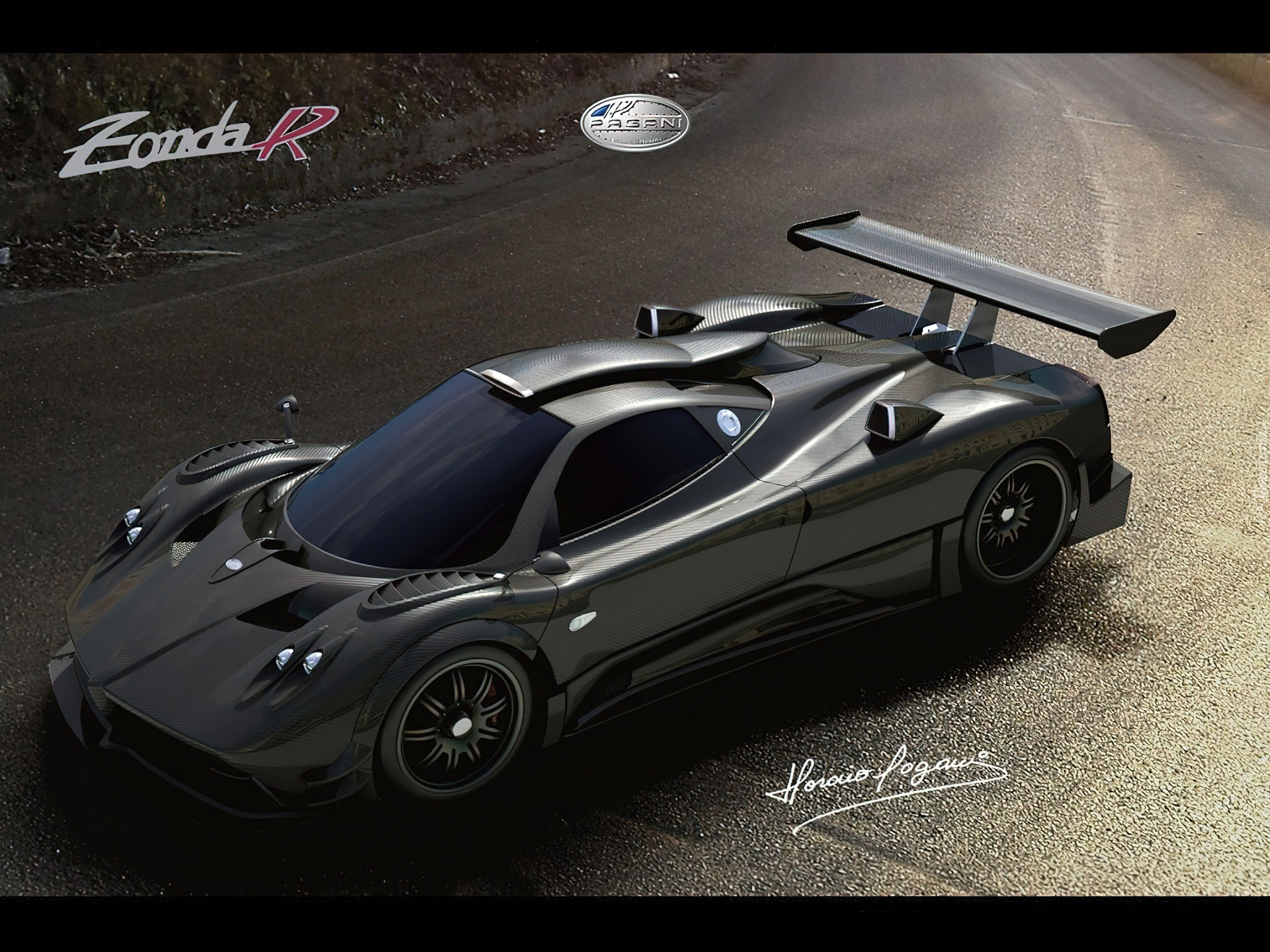 Pagani Zonda R, Karbon