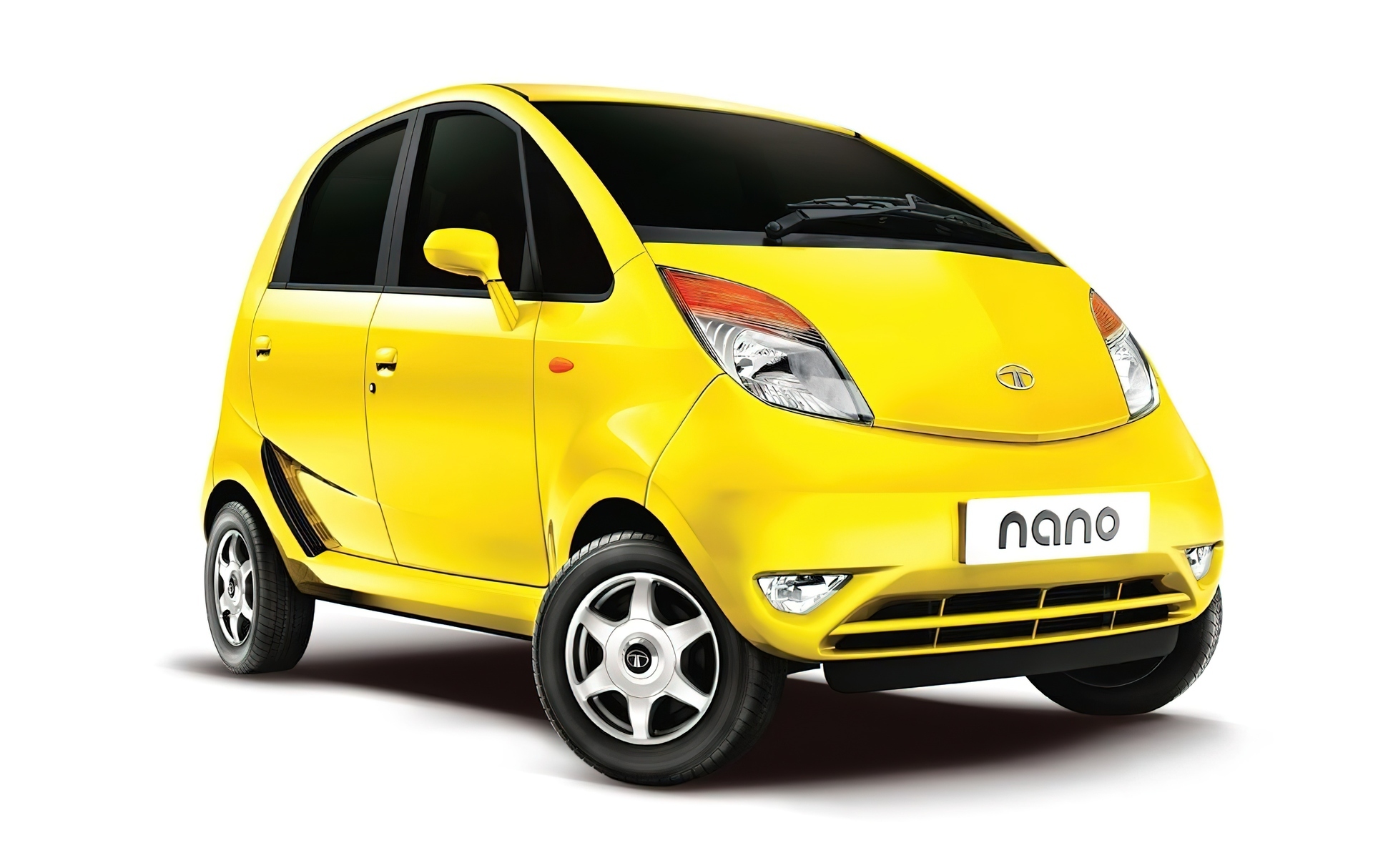 Żółty, Tata Nano