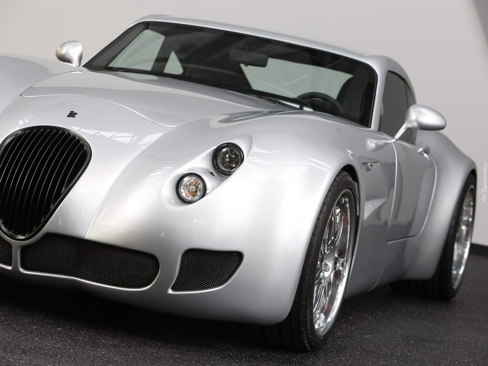 Wiesmann GT MF5, Reflektor