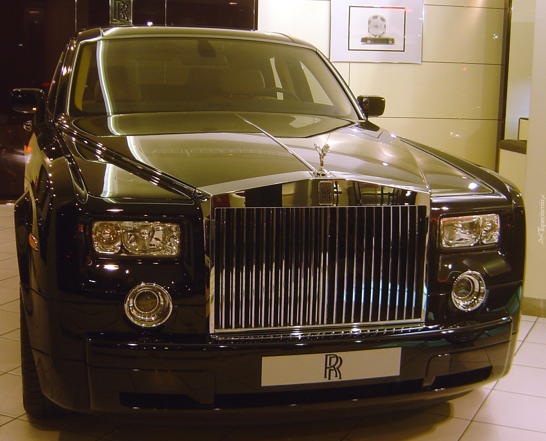 Rolls-Royce Phantom, Atrapa, Halogeny