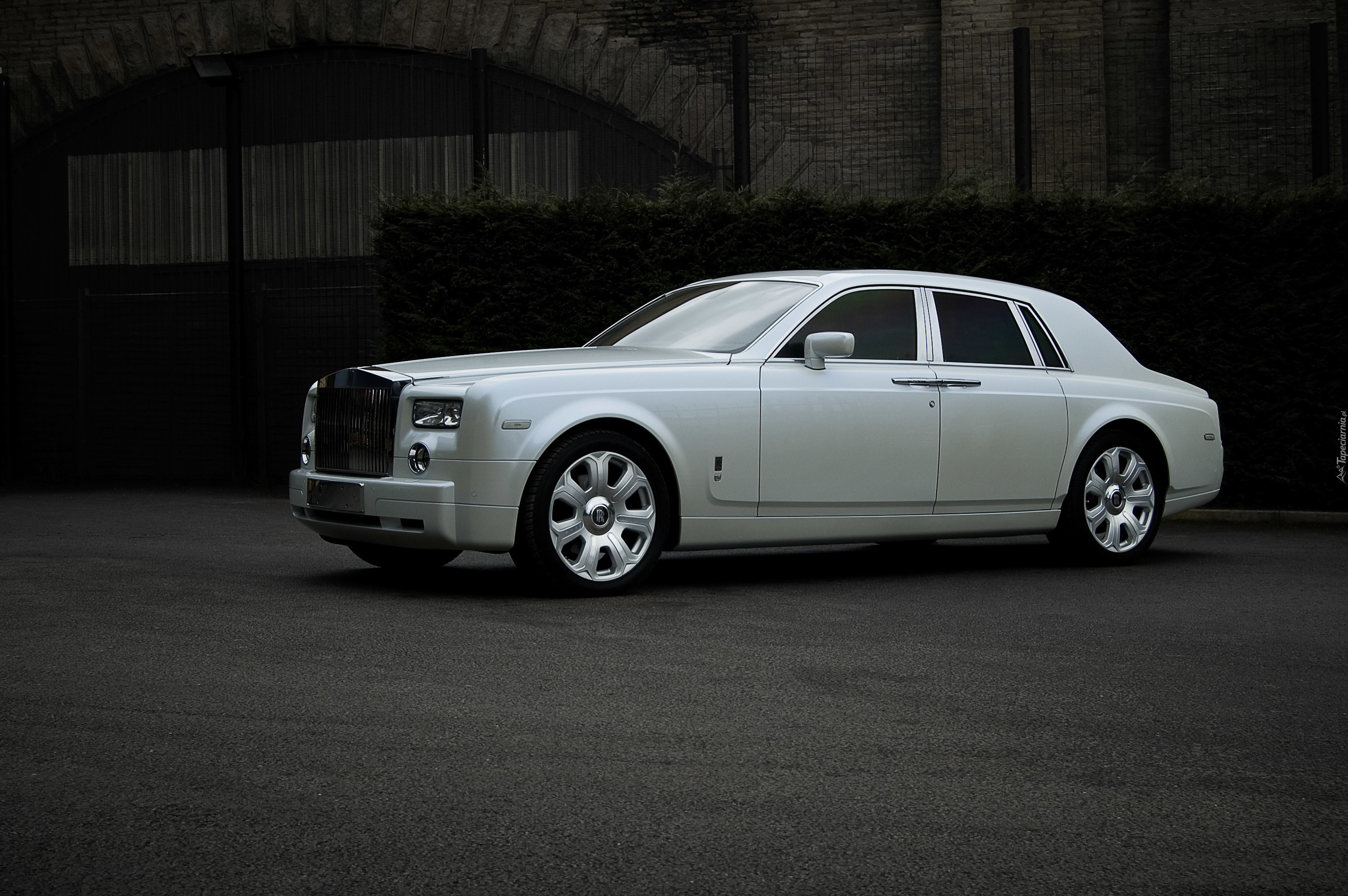 Rolls-Royce Phantom, V12