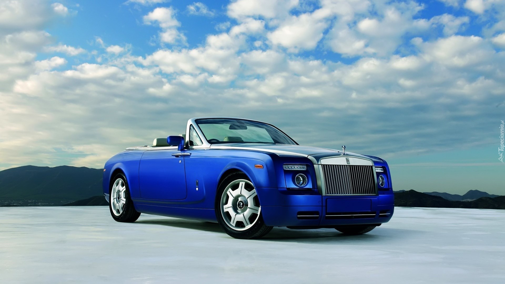 Rolls-Royce Phantom Drophead Coupe, Maska