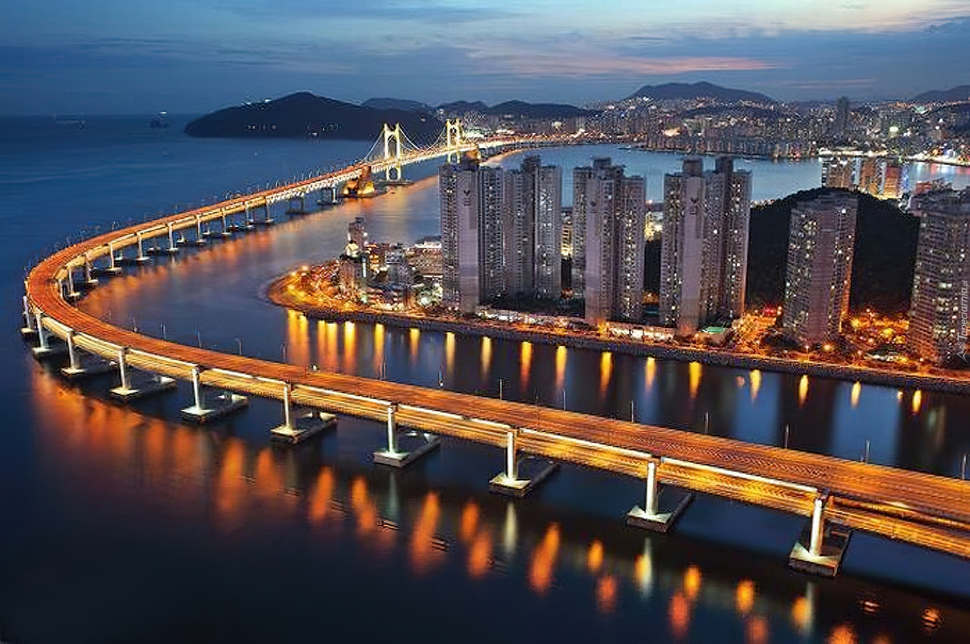 Время в корее пусан. Мост в Южной Корее Пусан. Южная Корея мост Кванан. Мосты города Пусан Южная Корея. Город Пусан Южная Корея фото.