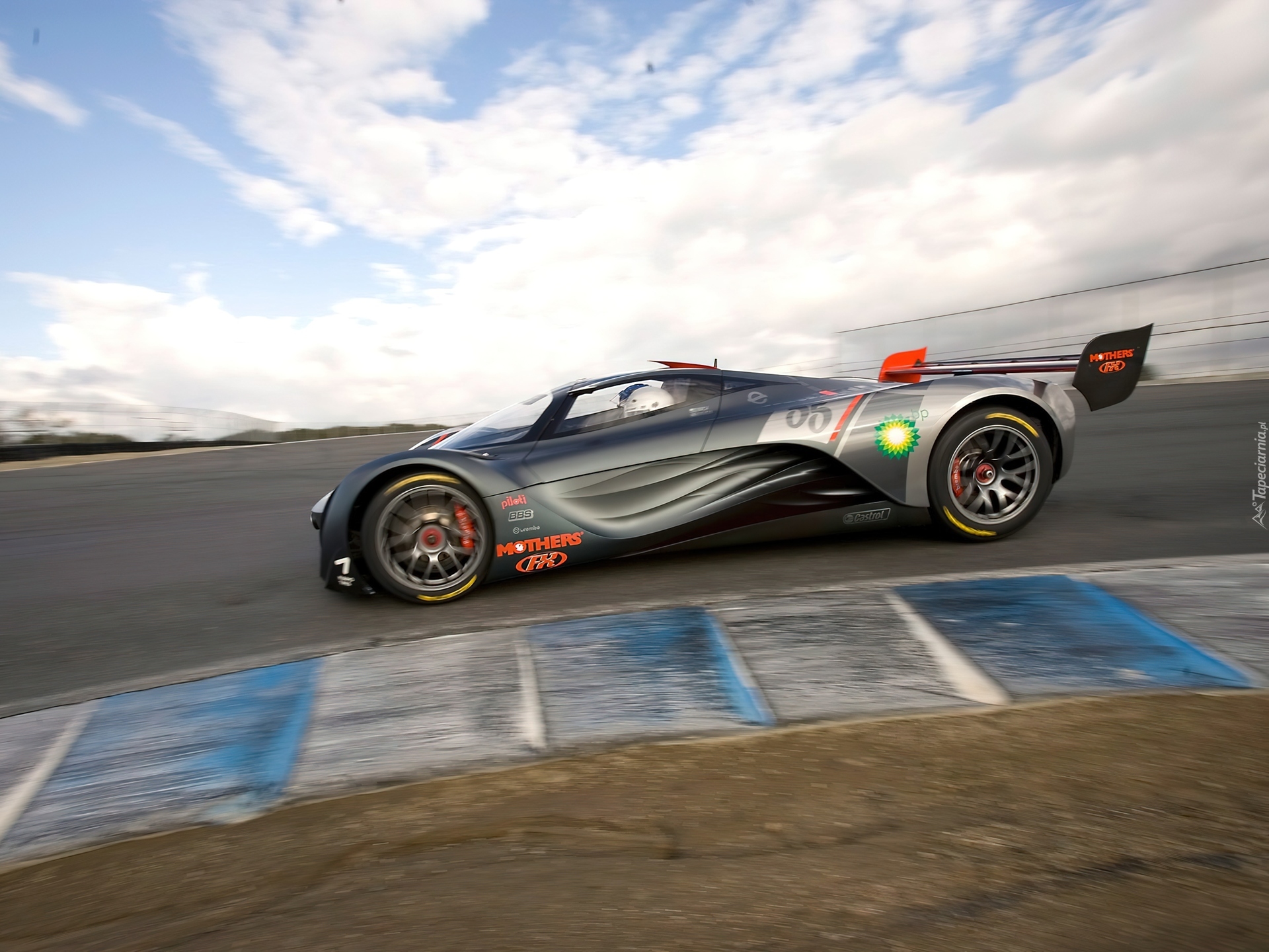 Mazda Furai, Zakręt