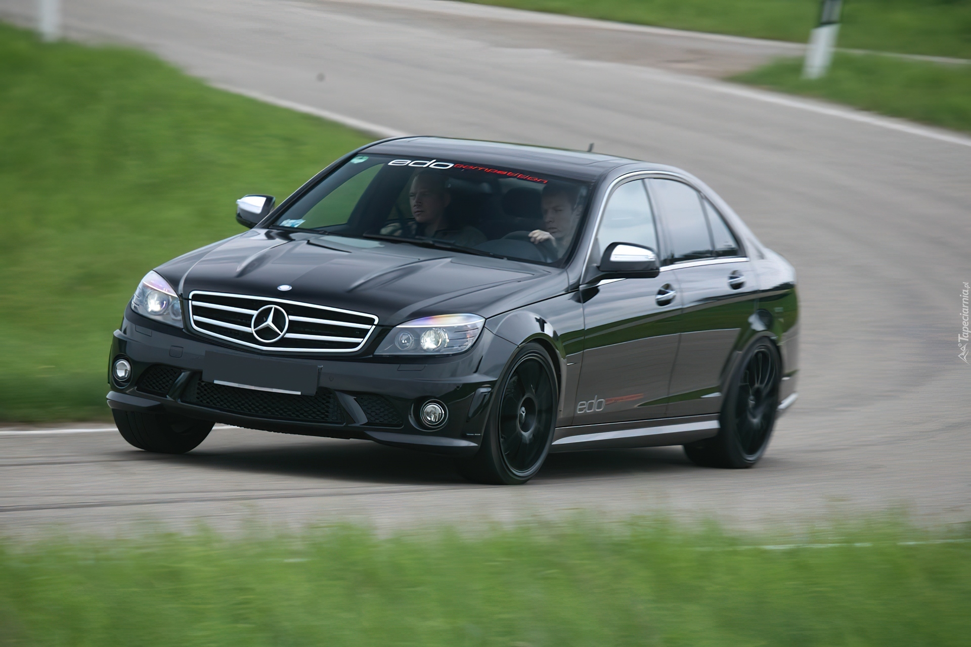 Mercedes C63, Właściwości, Trakcyjne