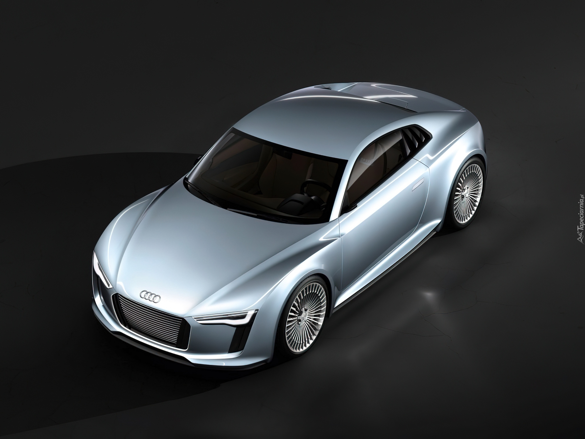 Audi e-Tron, Sportowa, Sylwetka