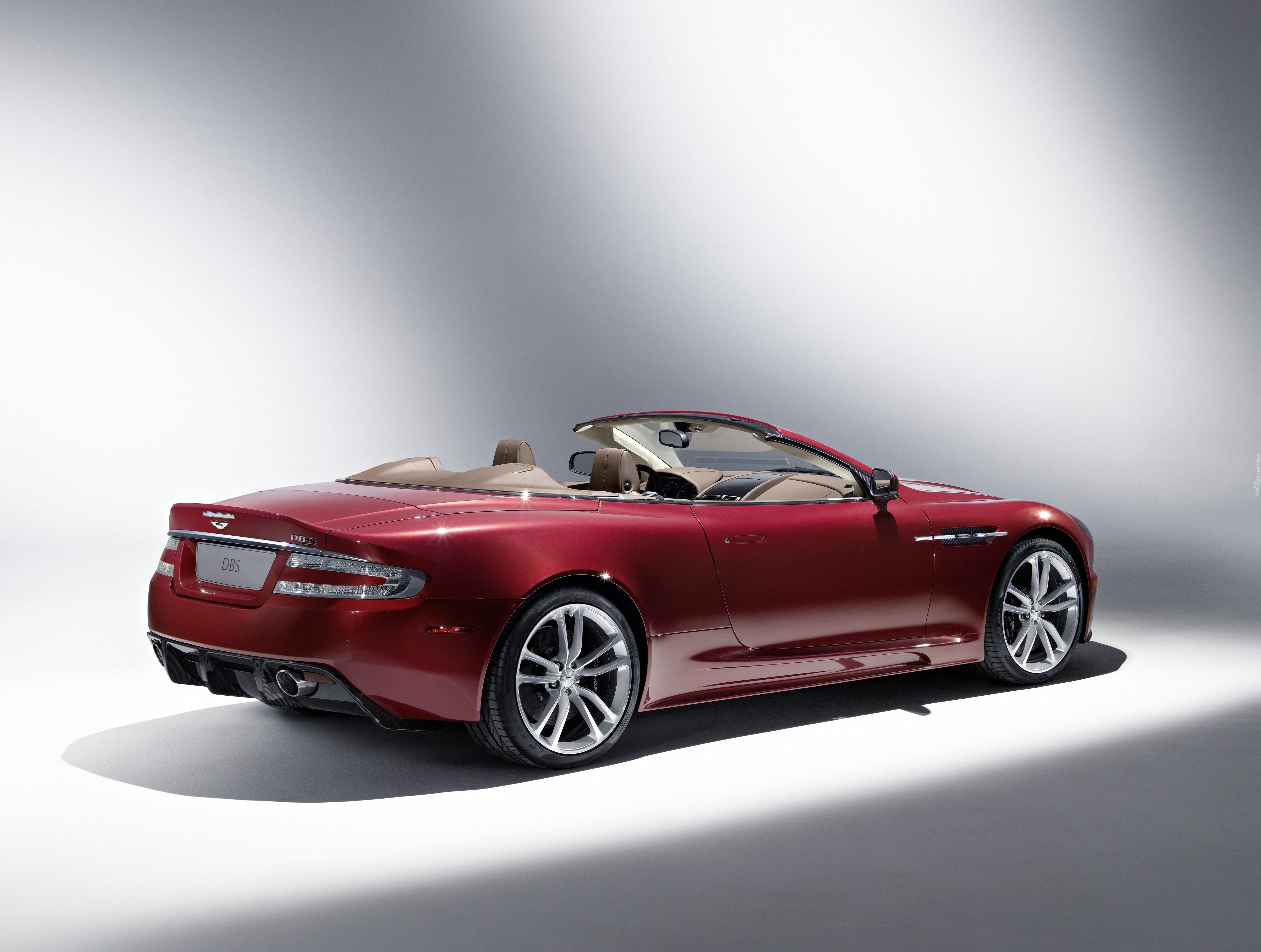 Aston Martin DBS Volante, Dyfuzor