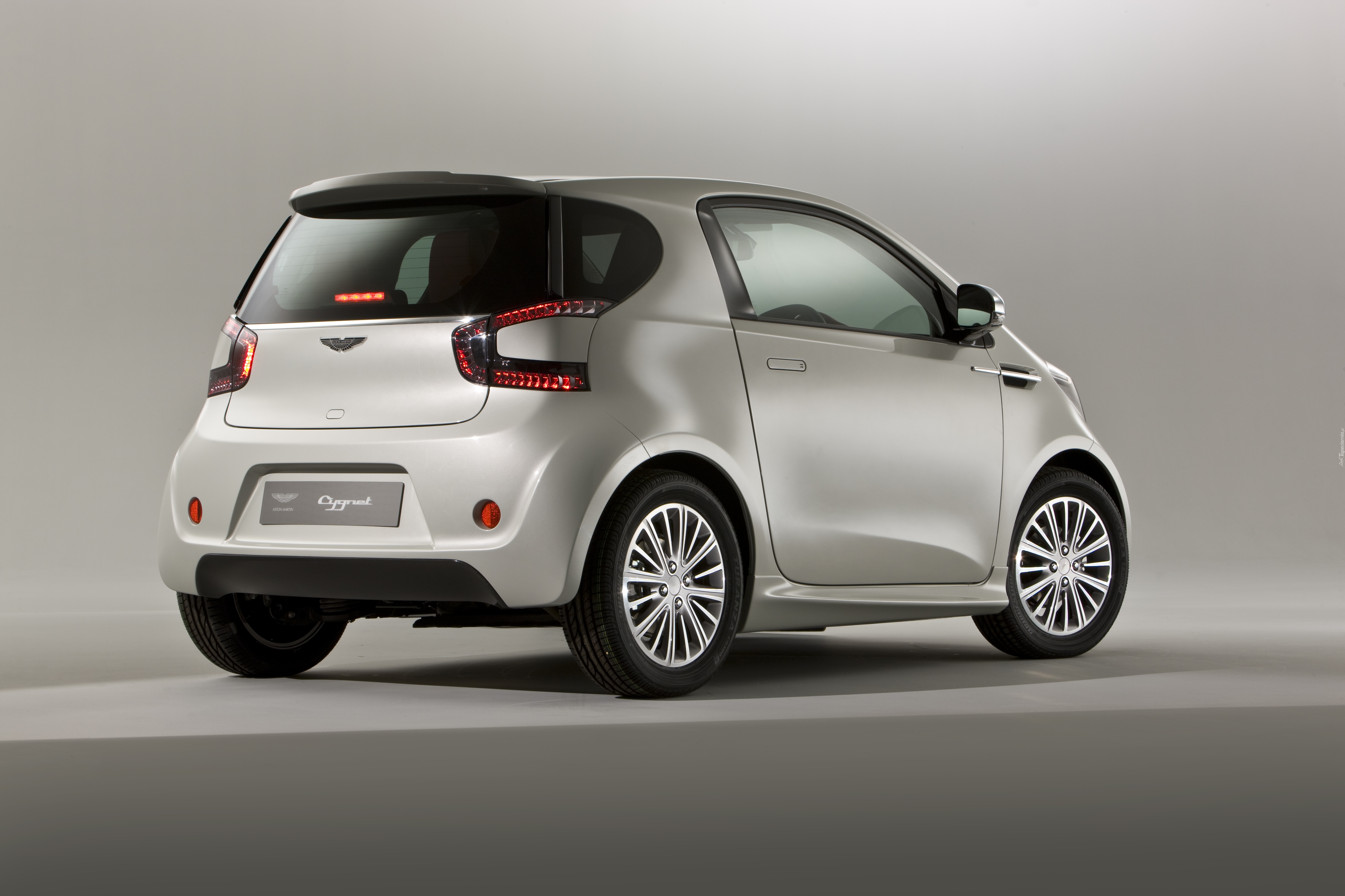 Aston Martin Cygnet, Hatchback