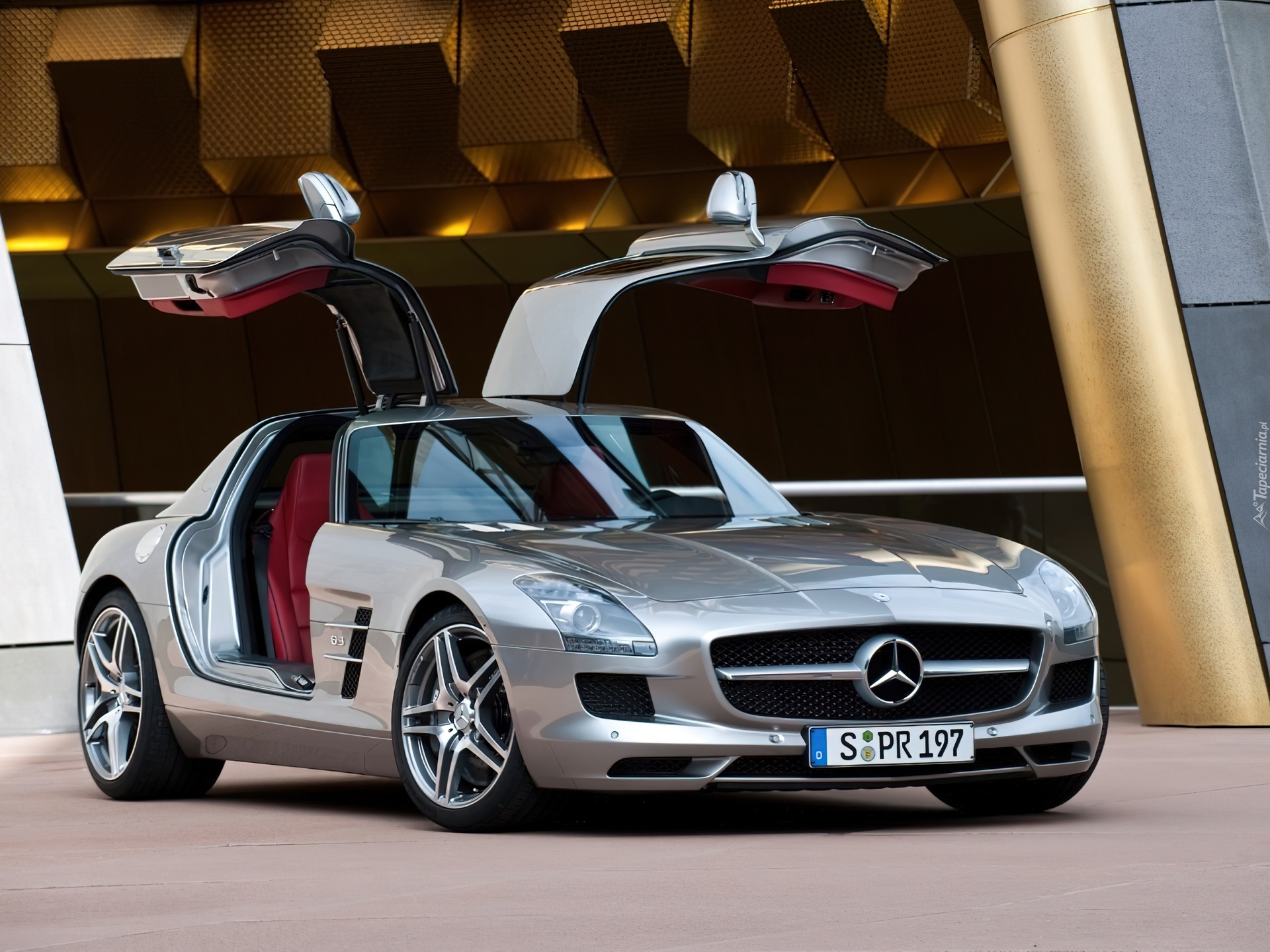 Mercedes Benz SLS, Czerwone, Skóry