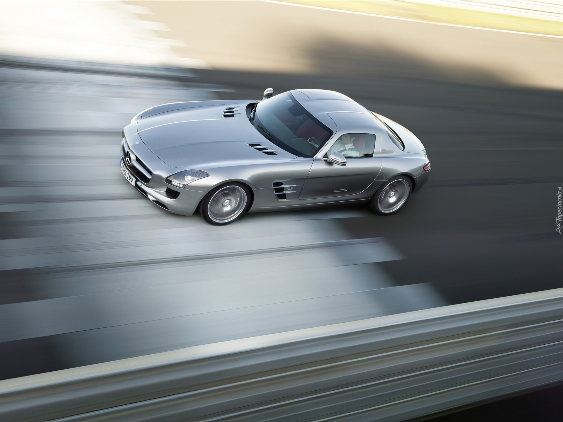 Mercedes Benz SLS, Tor