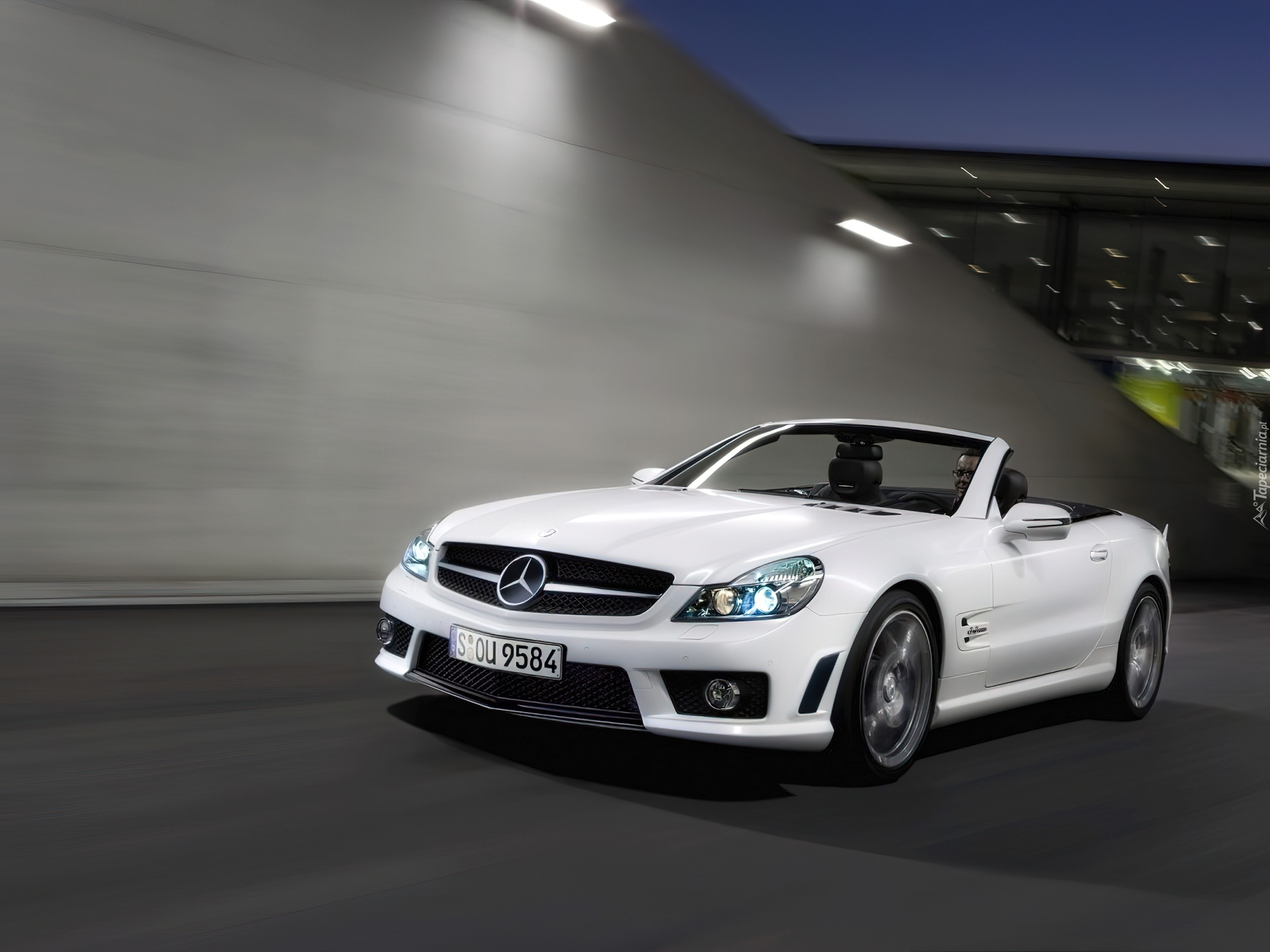 Mercedes Benz SL63, AMG