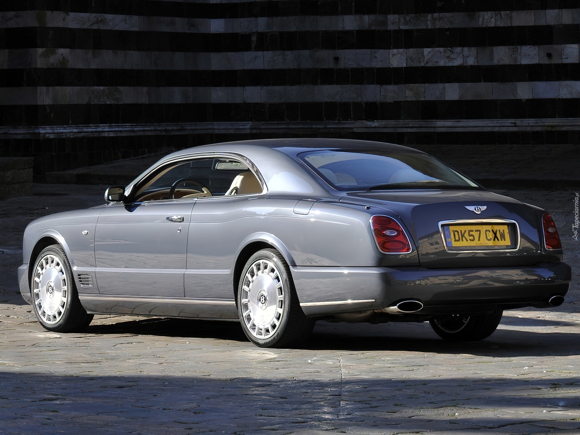 Bentley Brooklands, Brak, Słupka, Drzwi