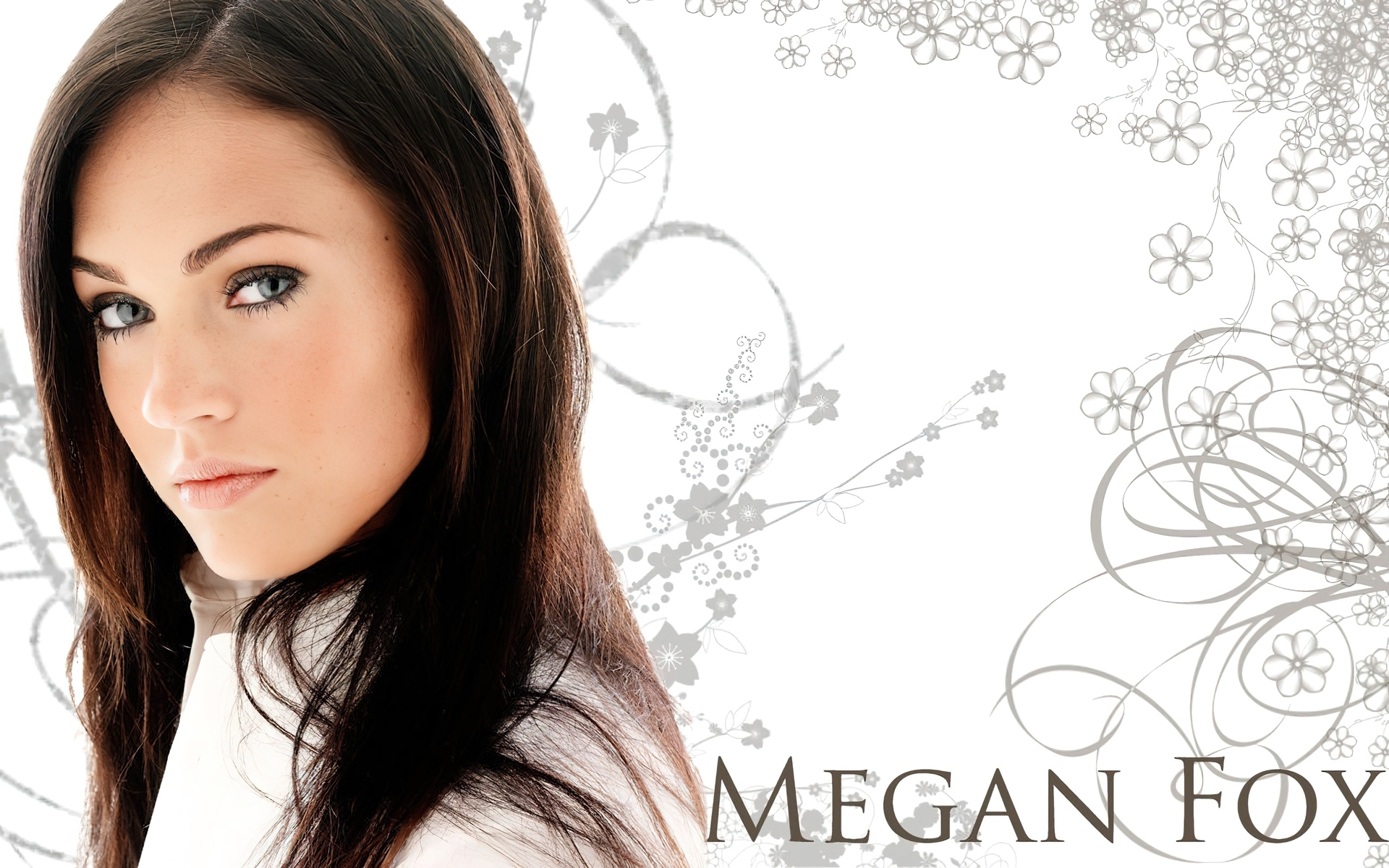 Megan Fox, Spojrzenie