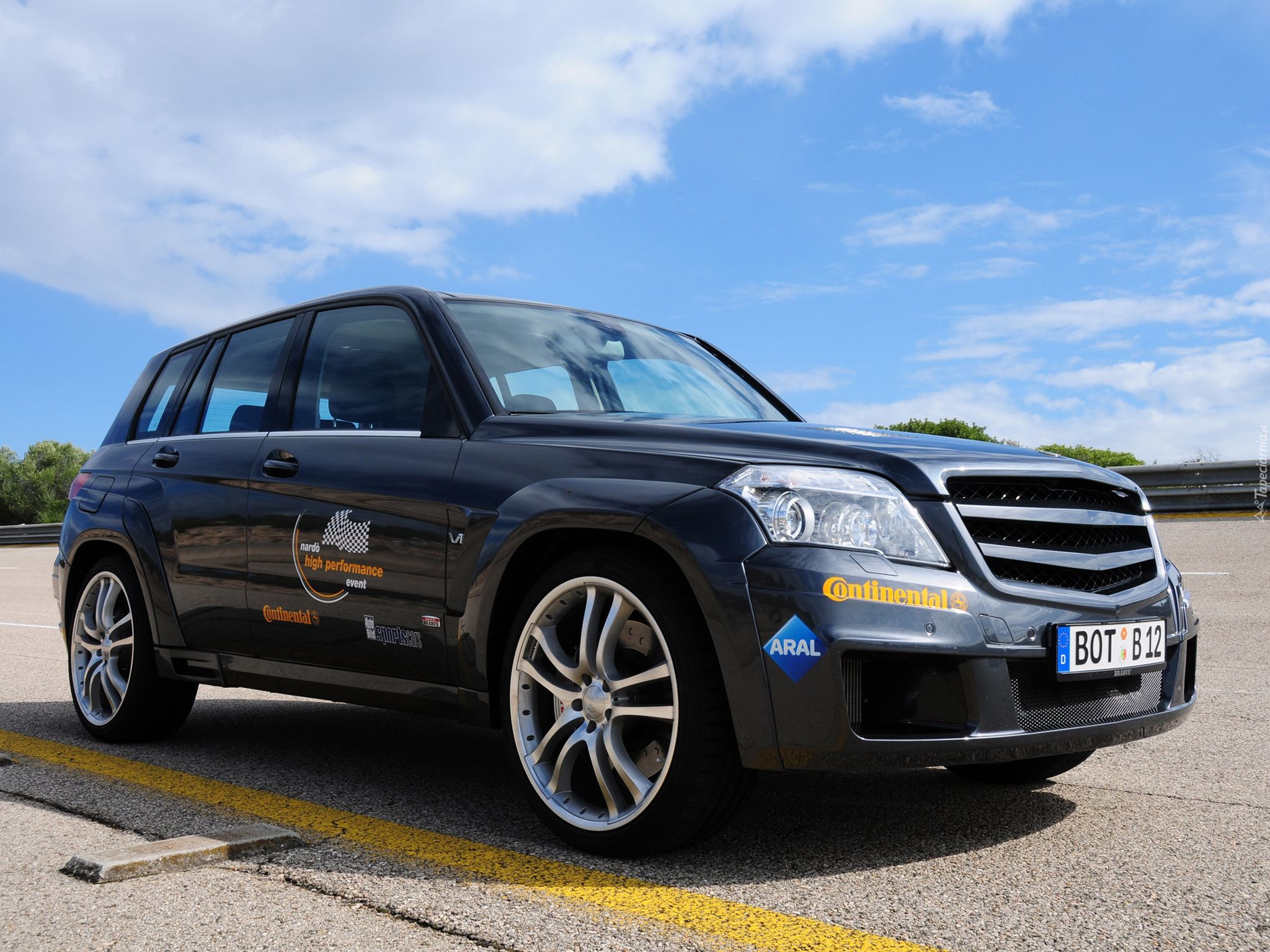 Mercedes G-klasa, V12, Continental