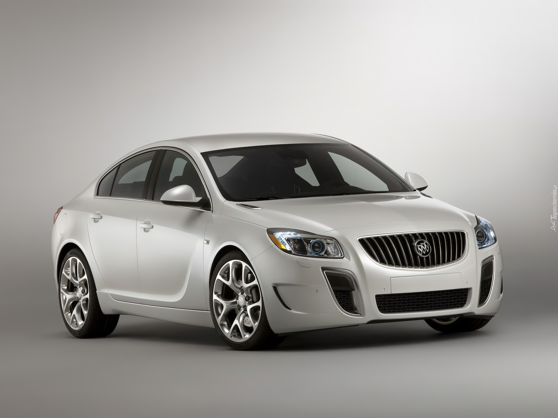 Buick Regal GS, Atrapa, Reflektory