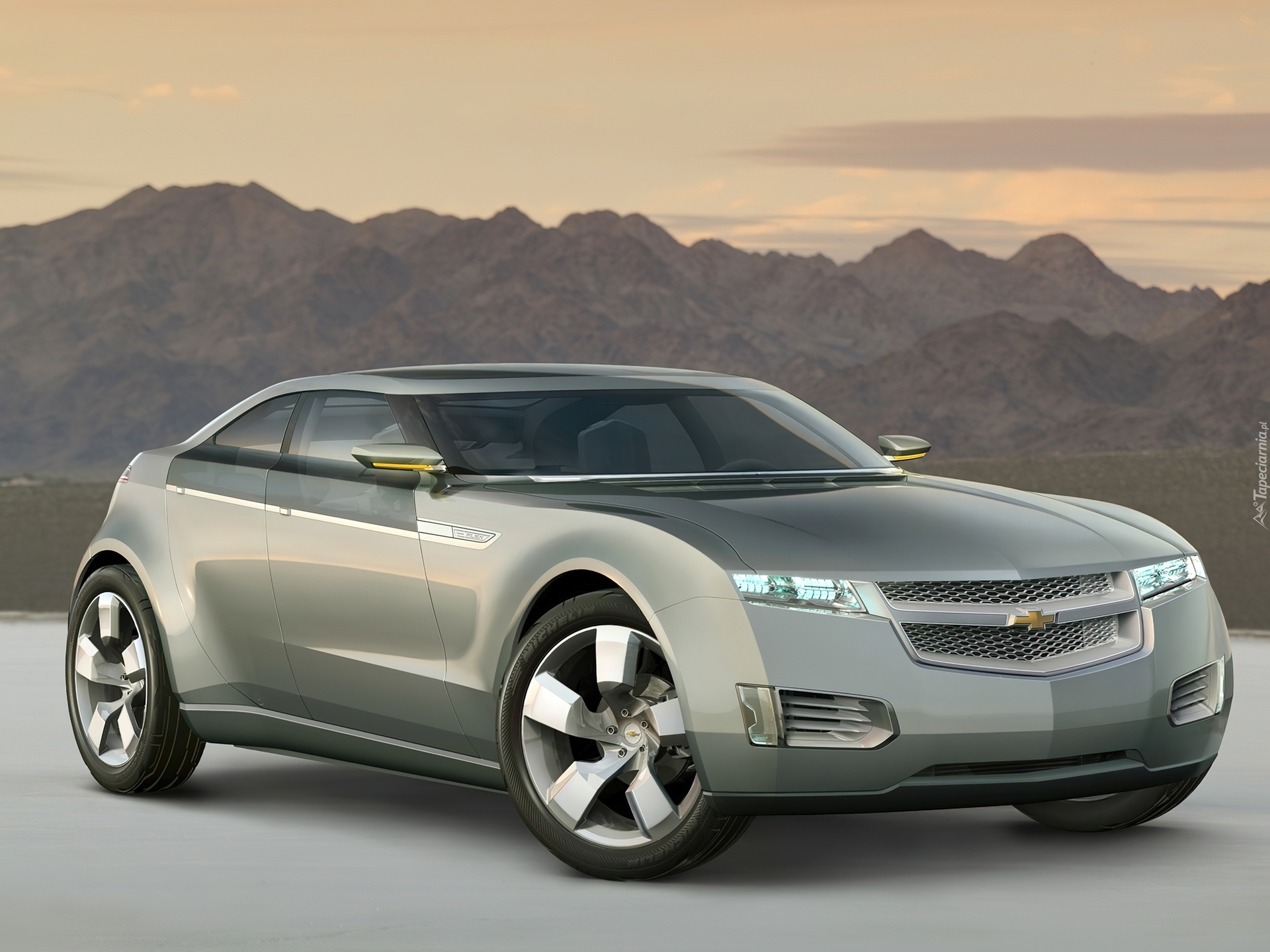 Chevrolet volt электромобиль