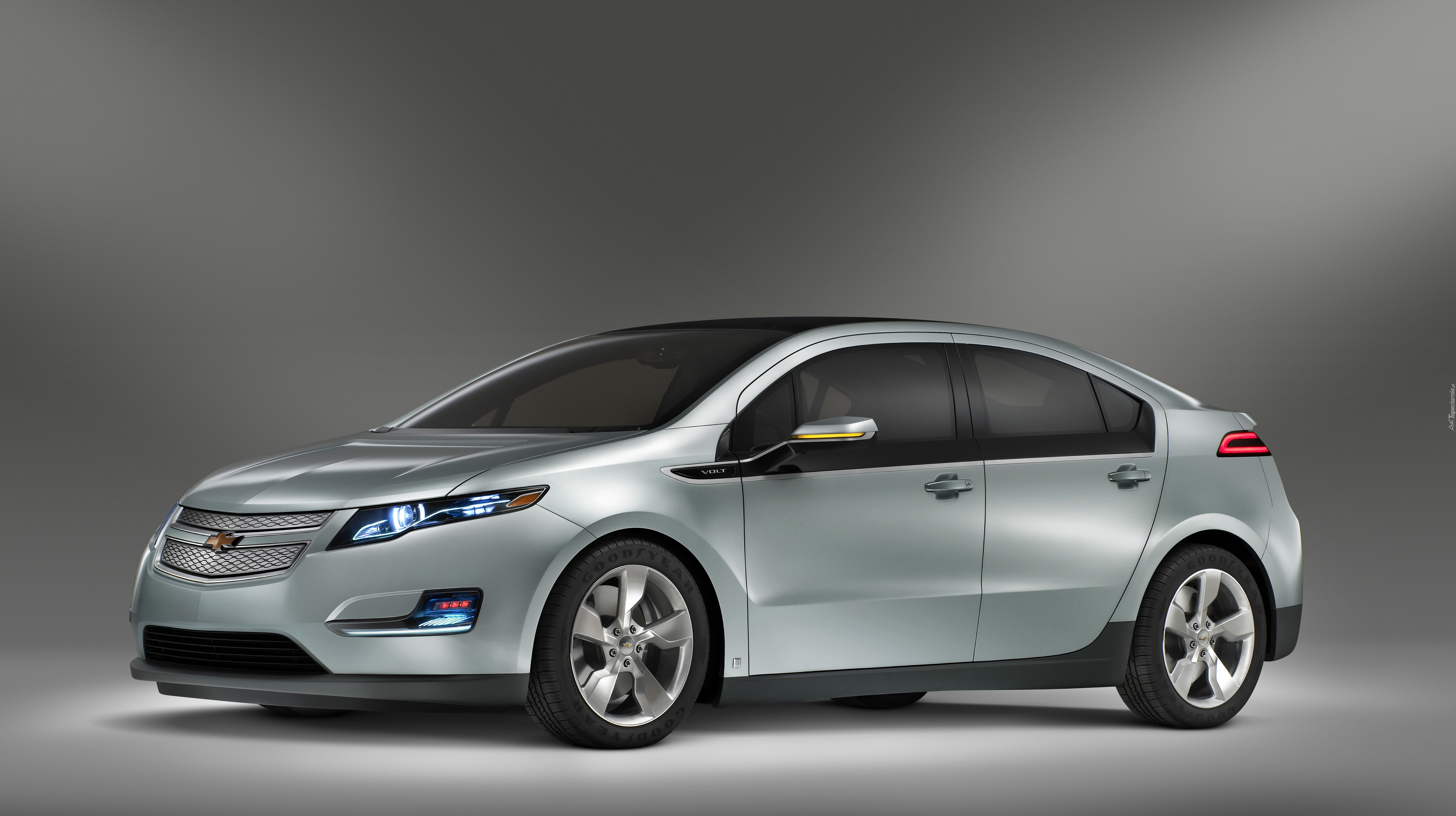 Chevrolet Volt, Opony, Goodyear