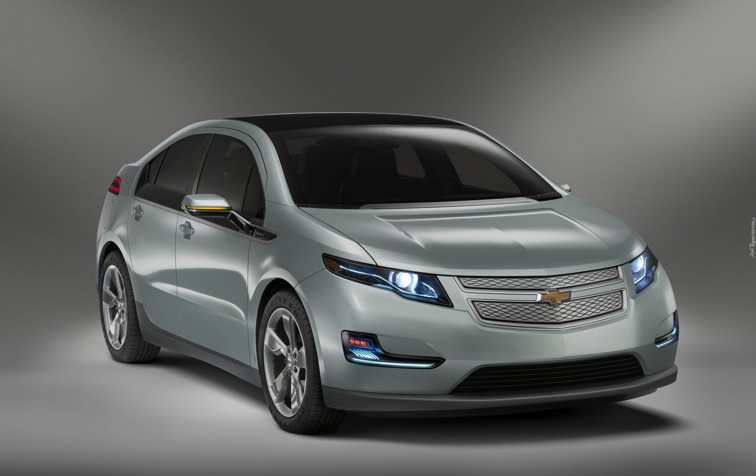 Chevrolet Volt, Maska, Grill