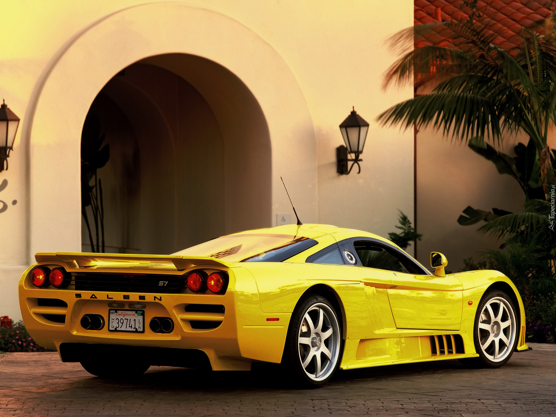 Saleen S7, Spojler