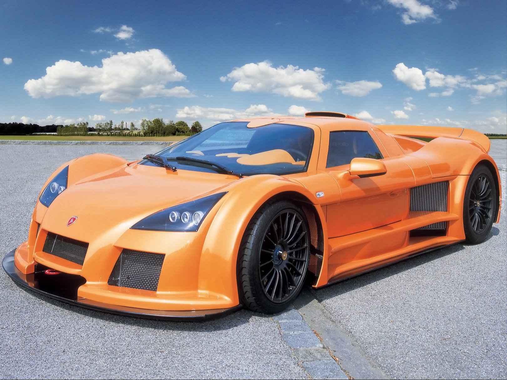 Gumpert Apollo