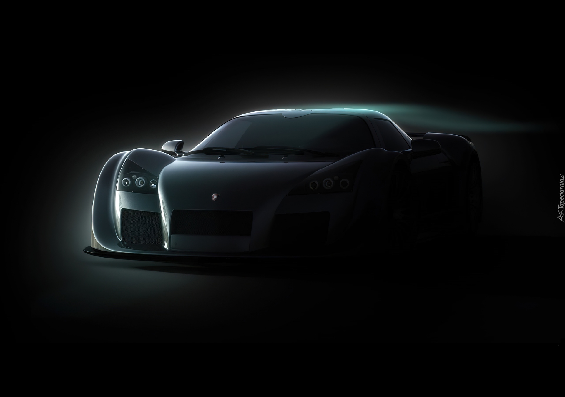 Gumpert Apollo, Cień