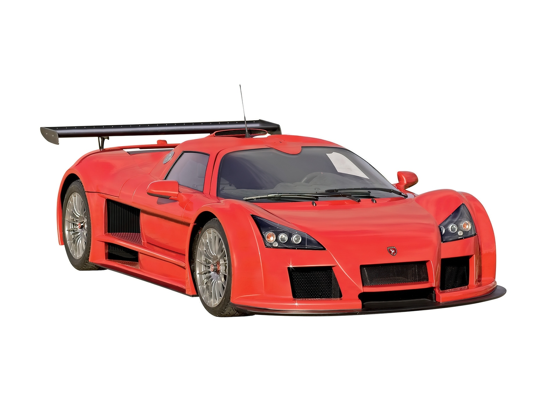 Czerwony, Gumpert Apollo, Dokładka