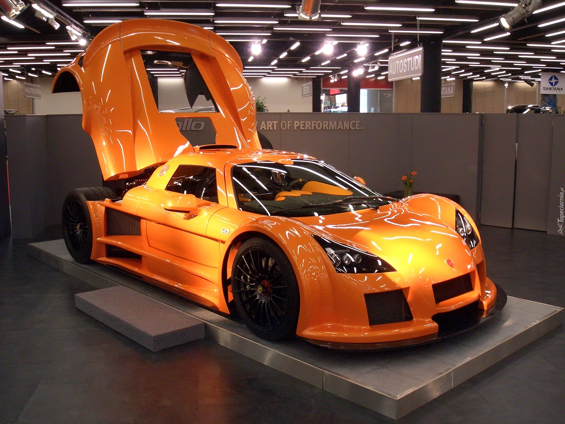 Gumpert Apollo, Otwarta, Klapa, Silnika