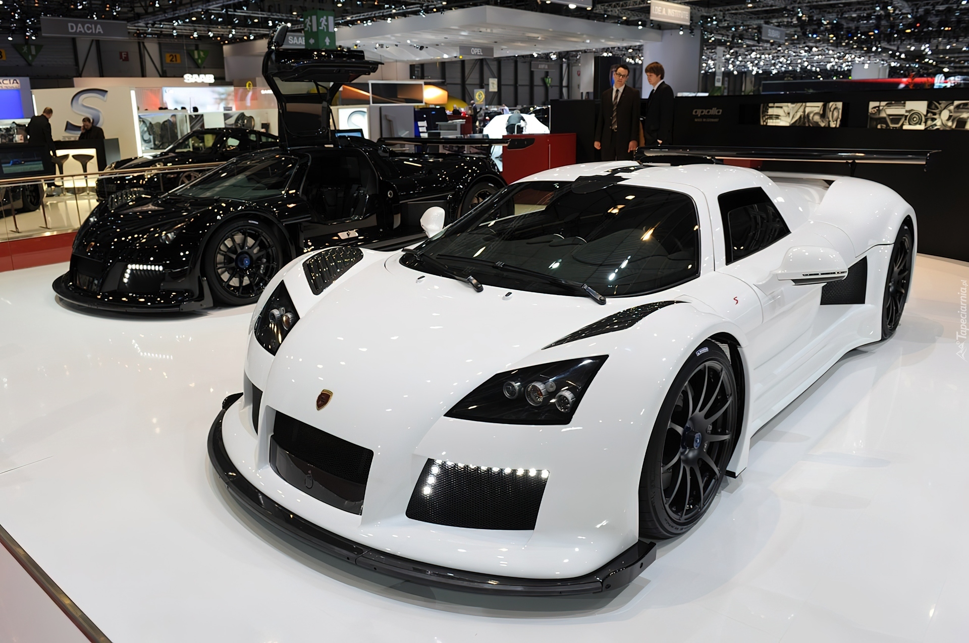 Biały, Czarny, Gumpert Apollo