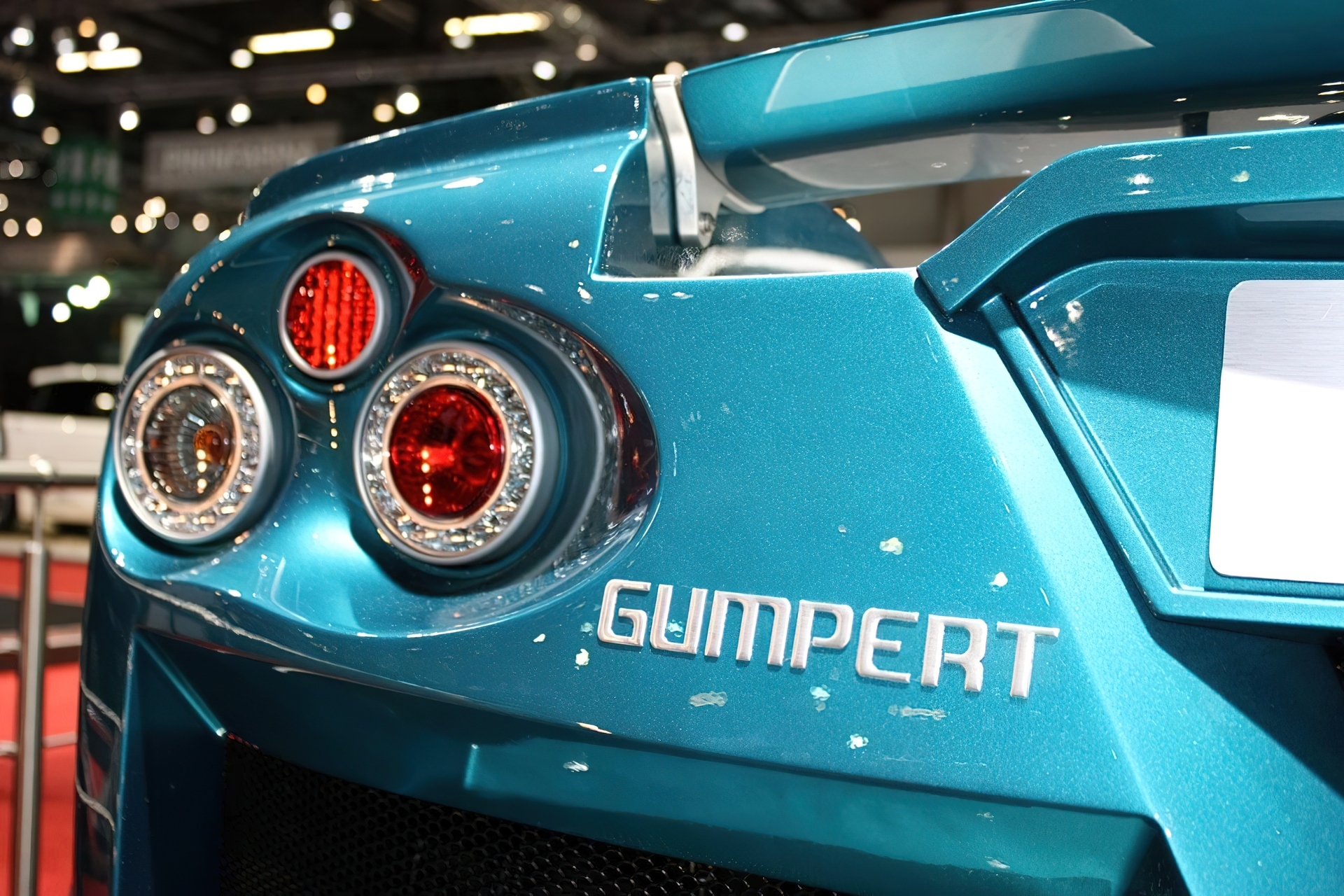 Gumpert Apollo, Lampa, Tylna