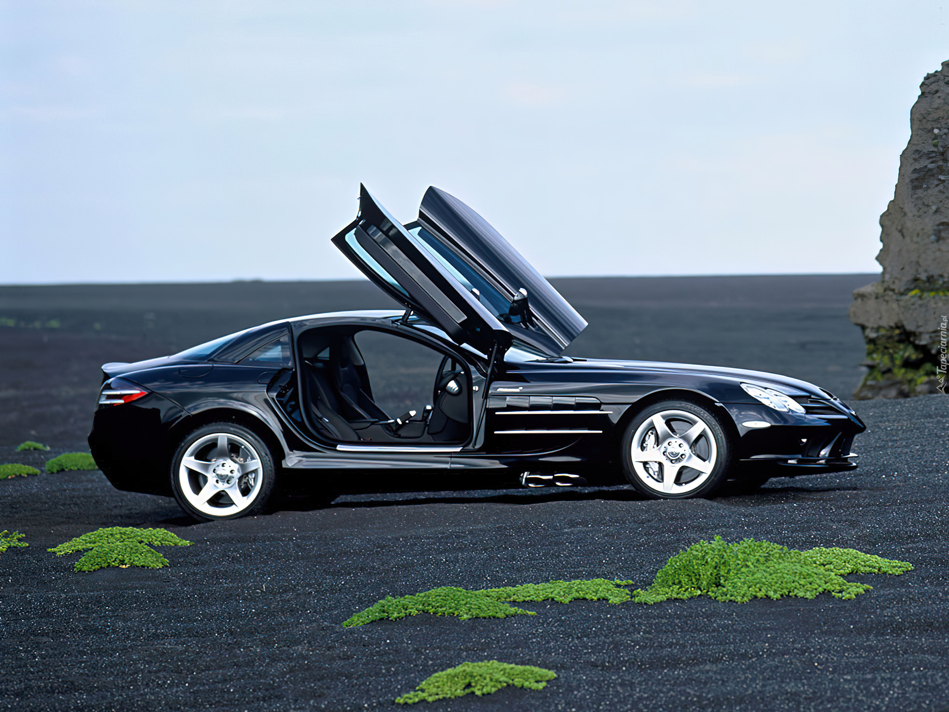 Czarny, Mercedes Benz SLR