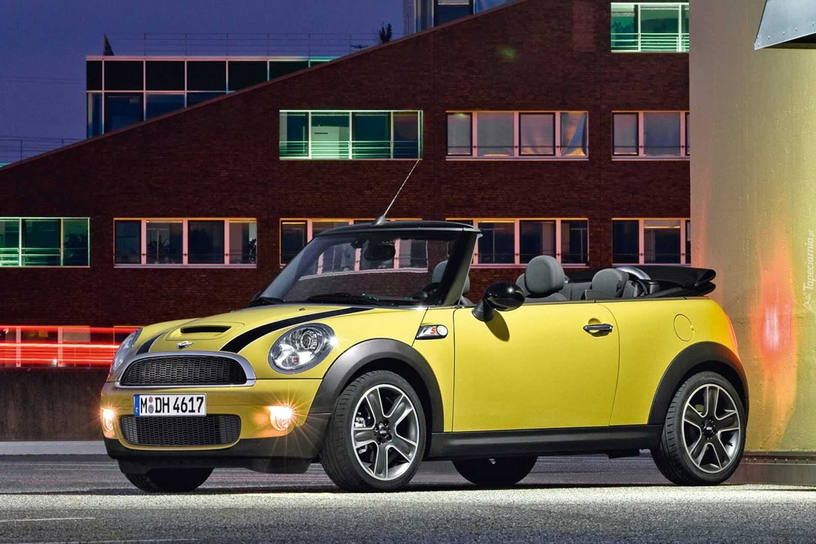 Mini Cooper Cabrio, Reklama