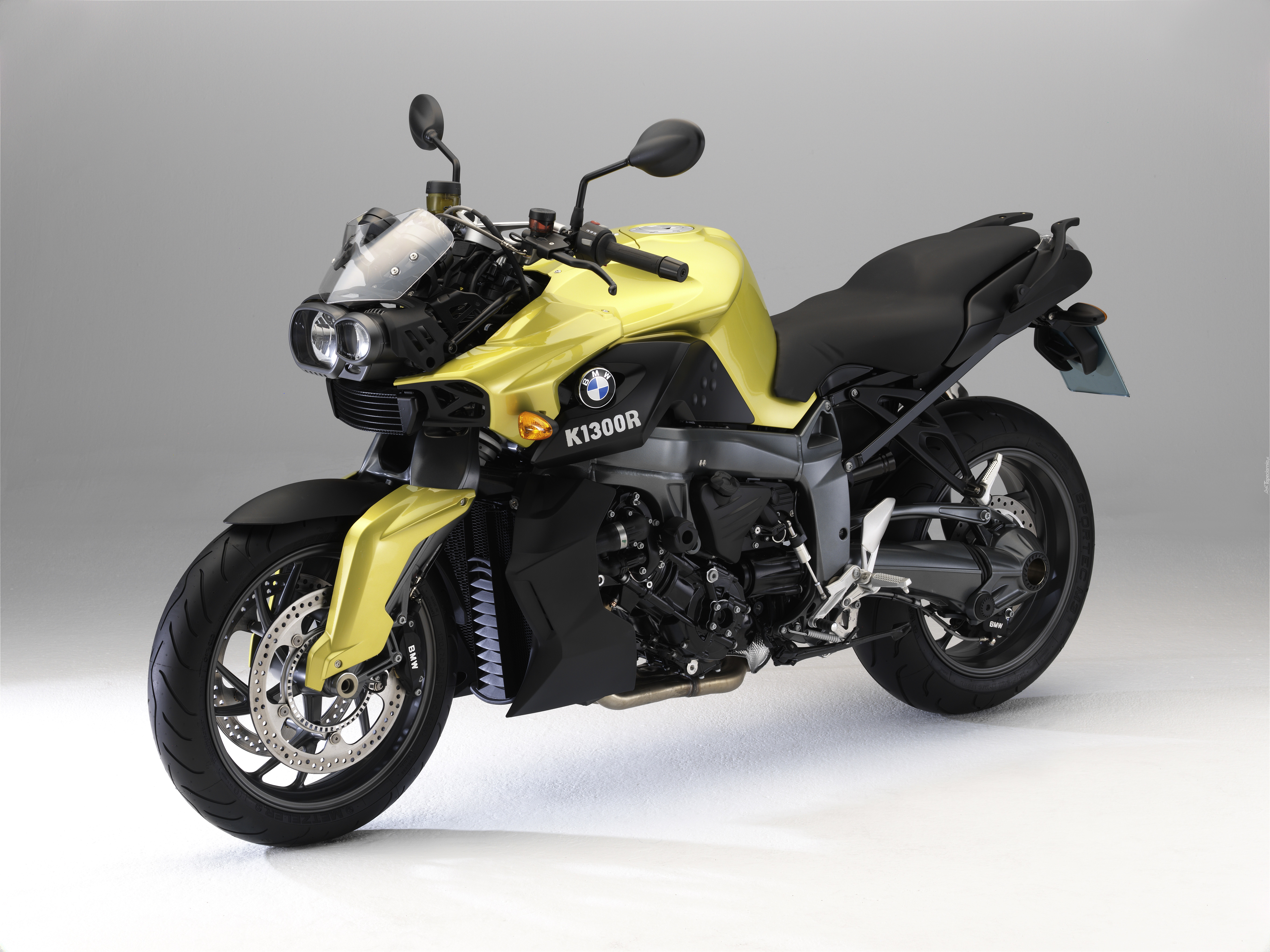 BMW K1300R, Naked