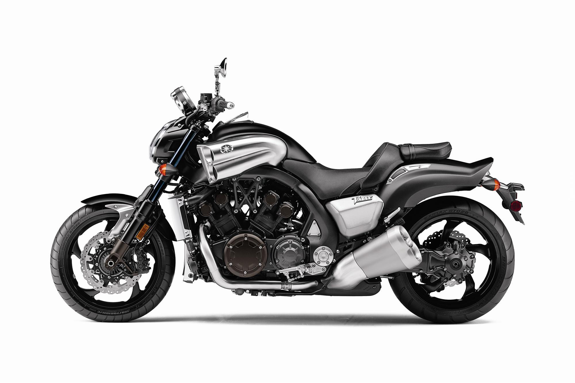 Yamaha V-Max, Potężny, Silnik