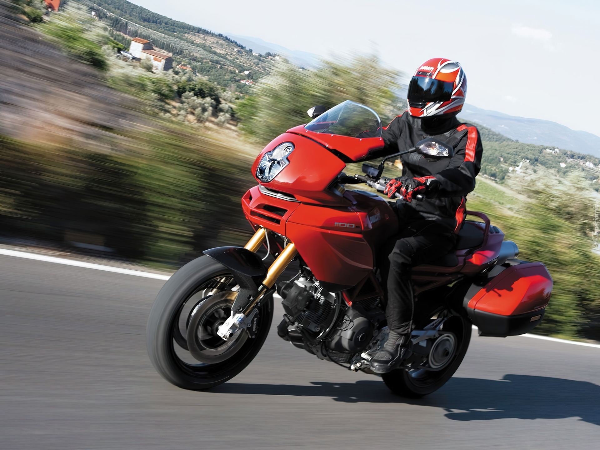 Как правильно ездить на мотоцикле. Ducati Multistrada 1100. Ducati Multistrada 2008. Ducati Multistrada 1100s. Мотоцикл Дукати Мультистрада.