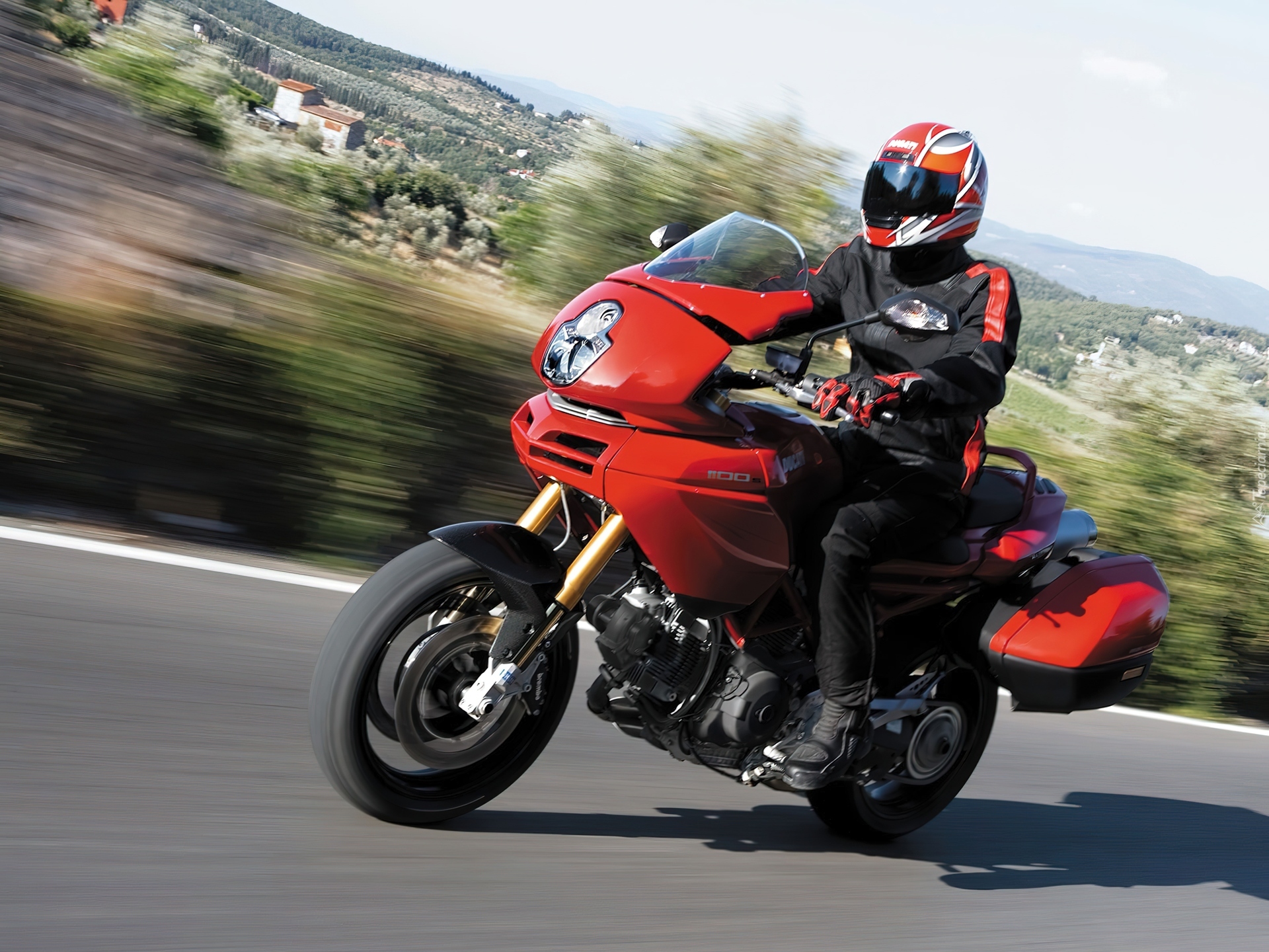 Ducati Multistrada 1100S, Turystyk