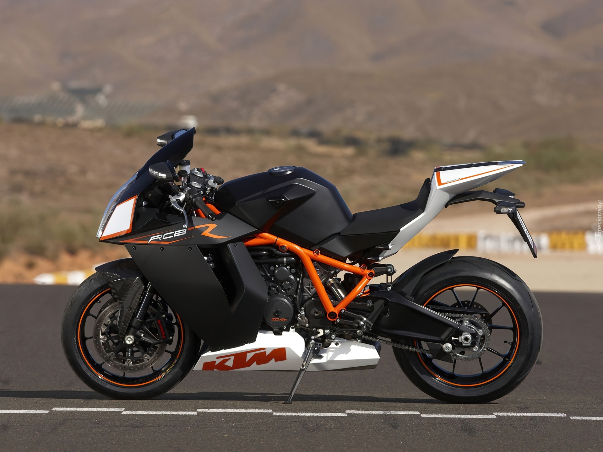 KTM RC8, Pomarańczowa, Rama