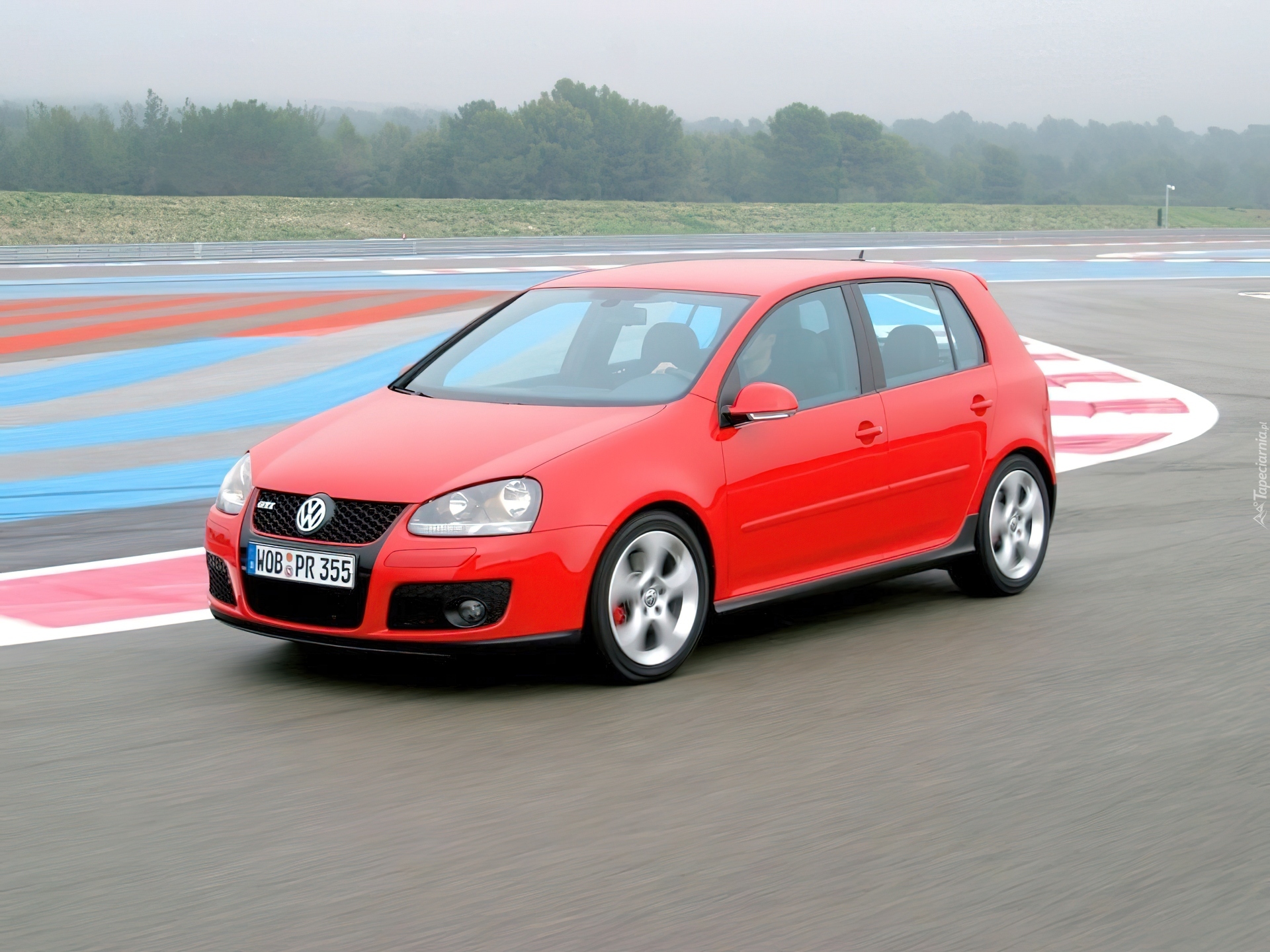 Golf 5, Czerwony