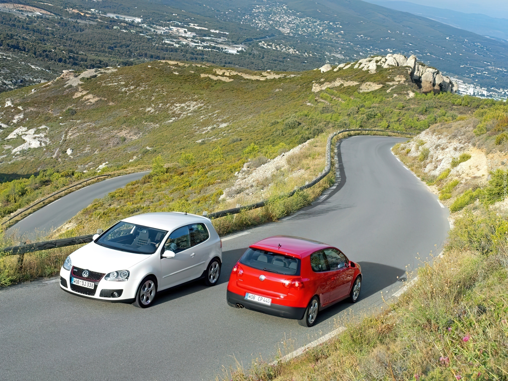 Volkswagen Golf 5, Biały i Czerwony