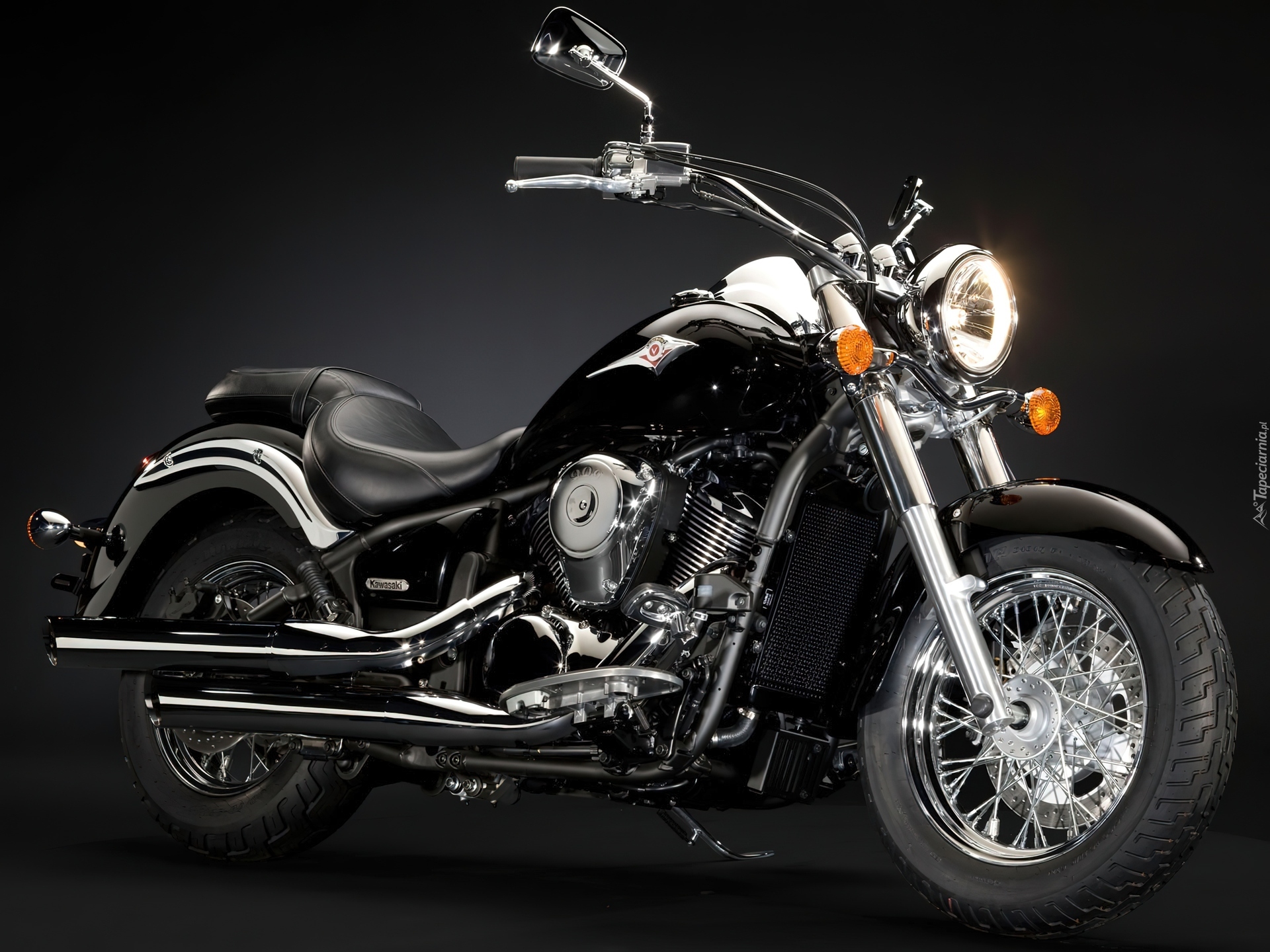 Kawasaki VN 900, Chrom